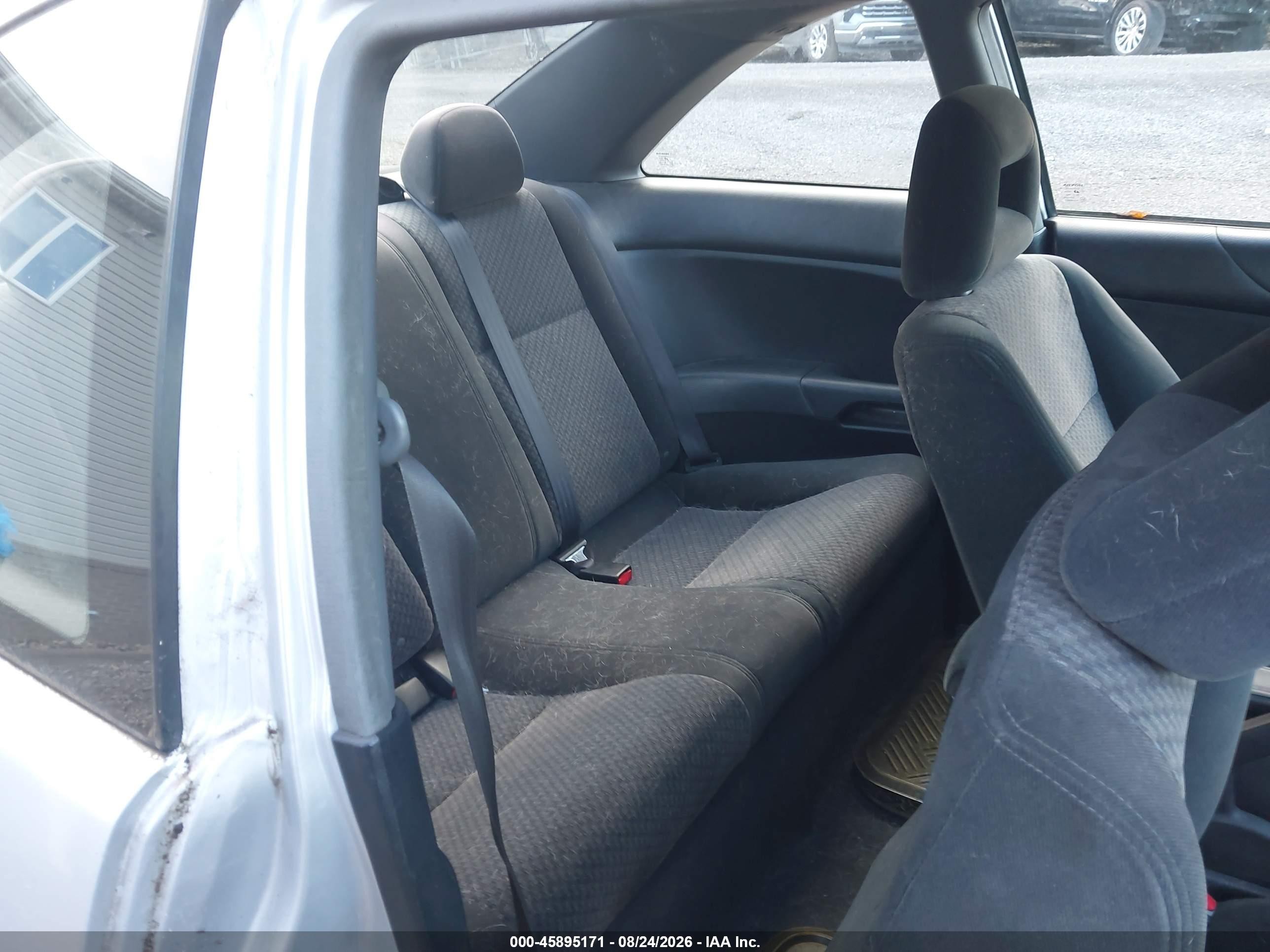 2005 Honda Civic Vp Silver vin: 1HGEM21345L062507