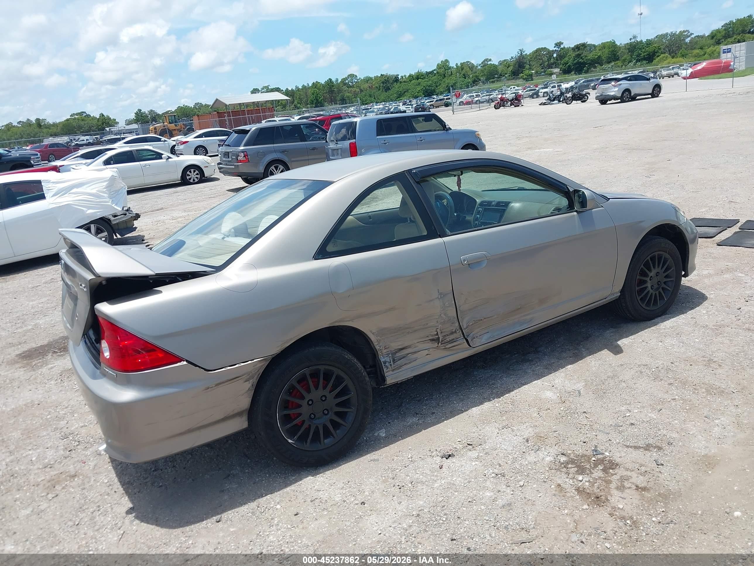 2005 Honda Civic Lx Tan vin: 1HGEM21515L048131