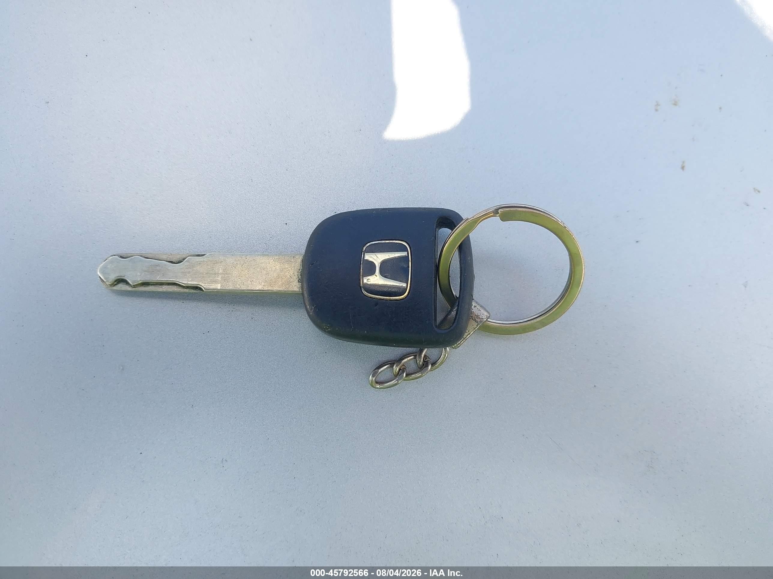 2005 Honda Civic Lx Silver vin: 1HGEM21565L043958