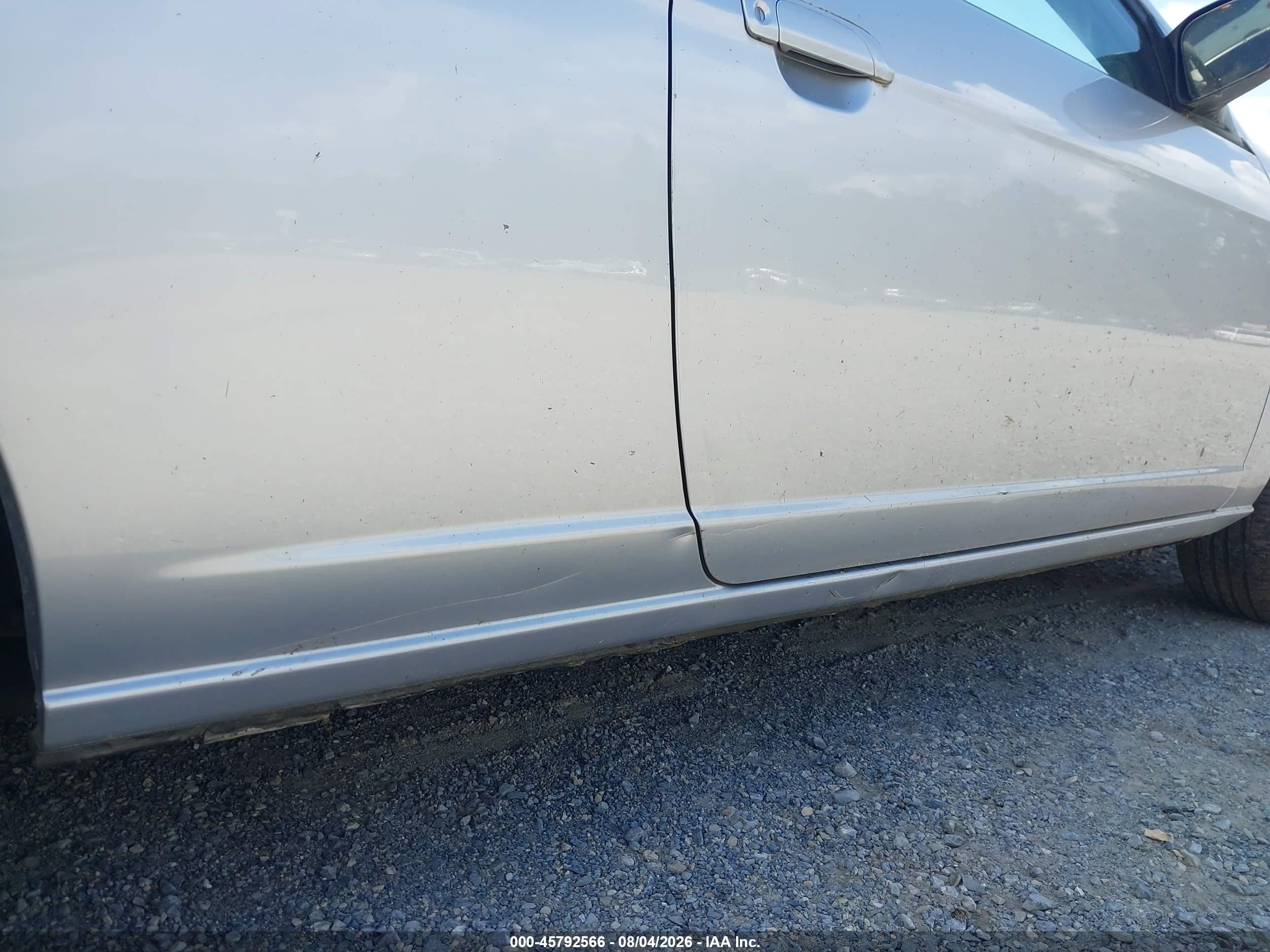 2005 Honda Civic Lx Silver vin: 1HGEM21565L043958