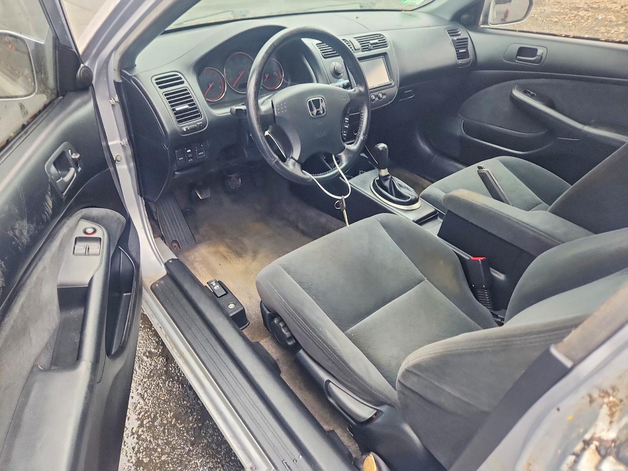 2007 Hond Civic Silver vin: 1HGEM21935L032807