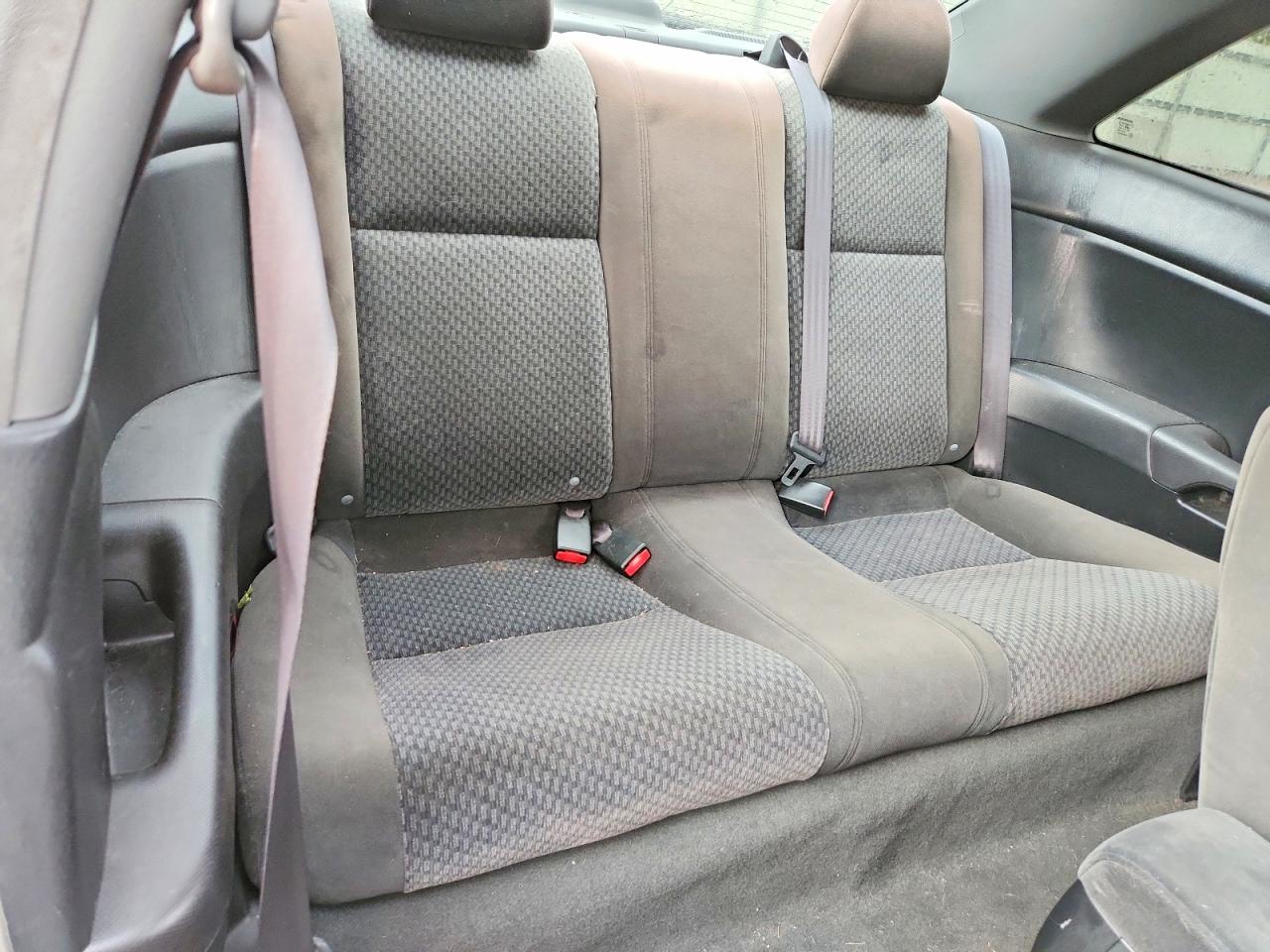 2005 Honda Civic Dx Vp Silver vin: 1HGEM22125L080453