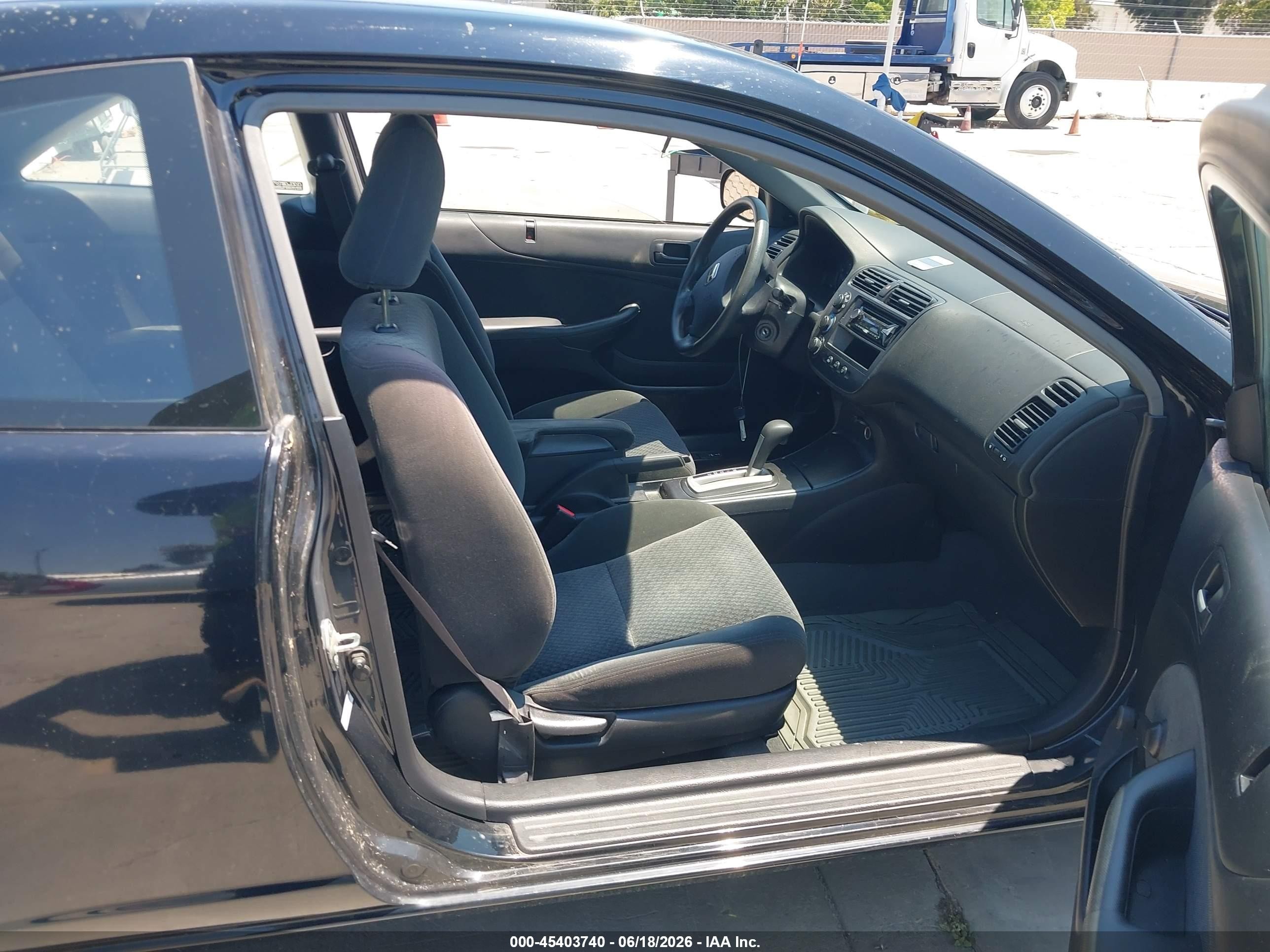 2004 Honda Civic Vp Черный vin: 1HGEM22144L008409