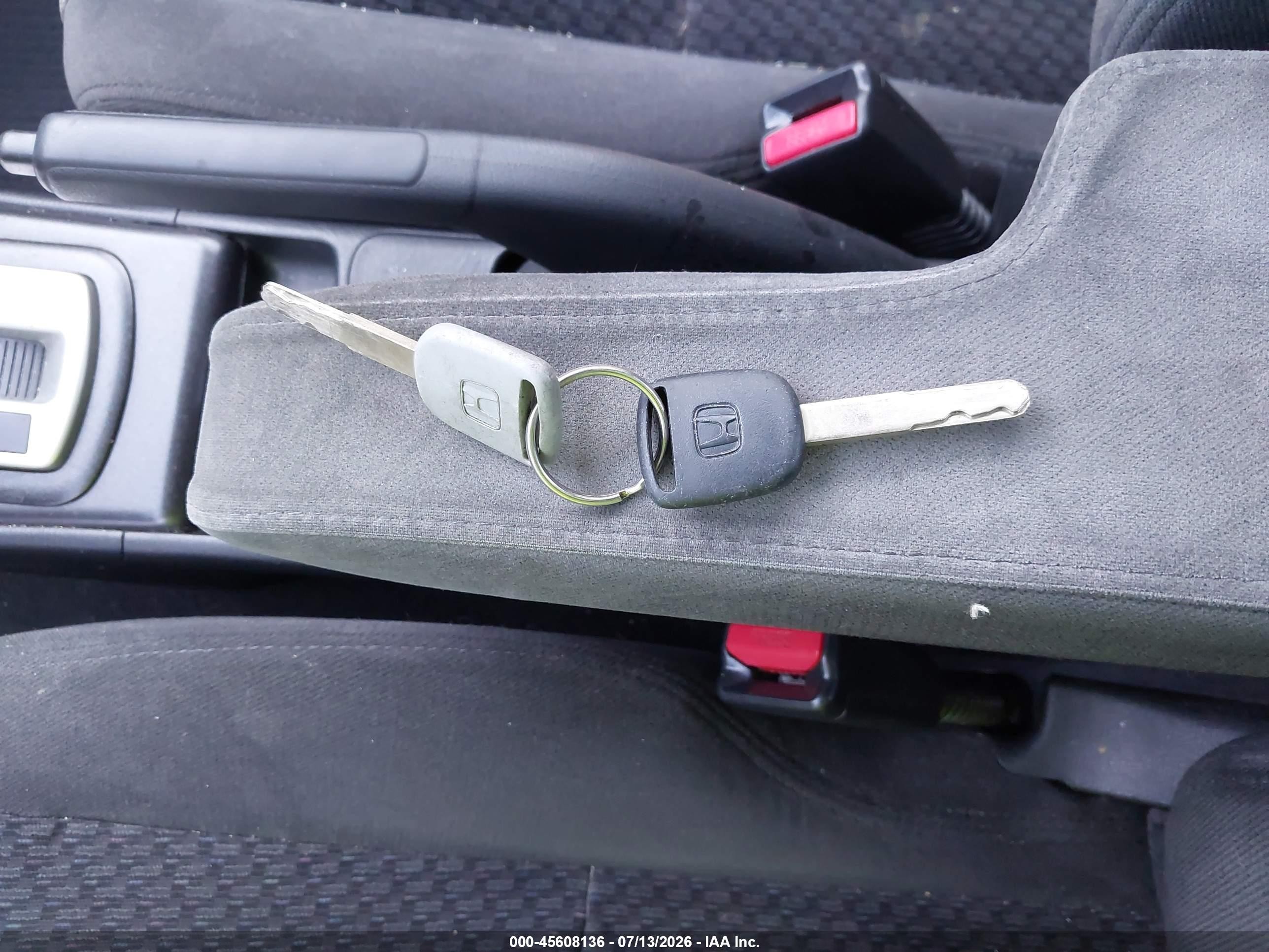 2004 Honda Civic Vp Silver vin: 1HGEM22164L040679