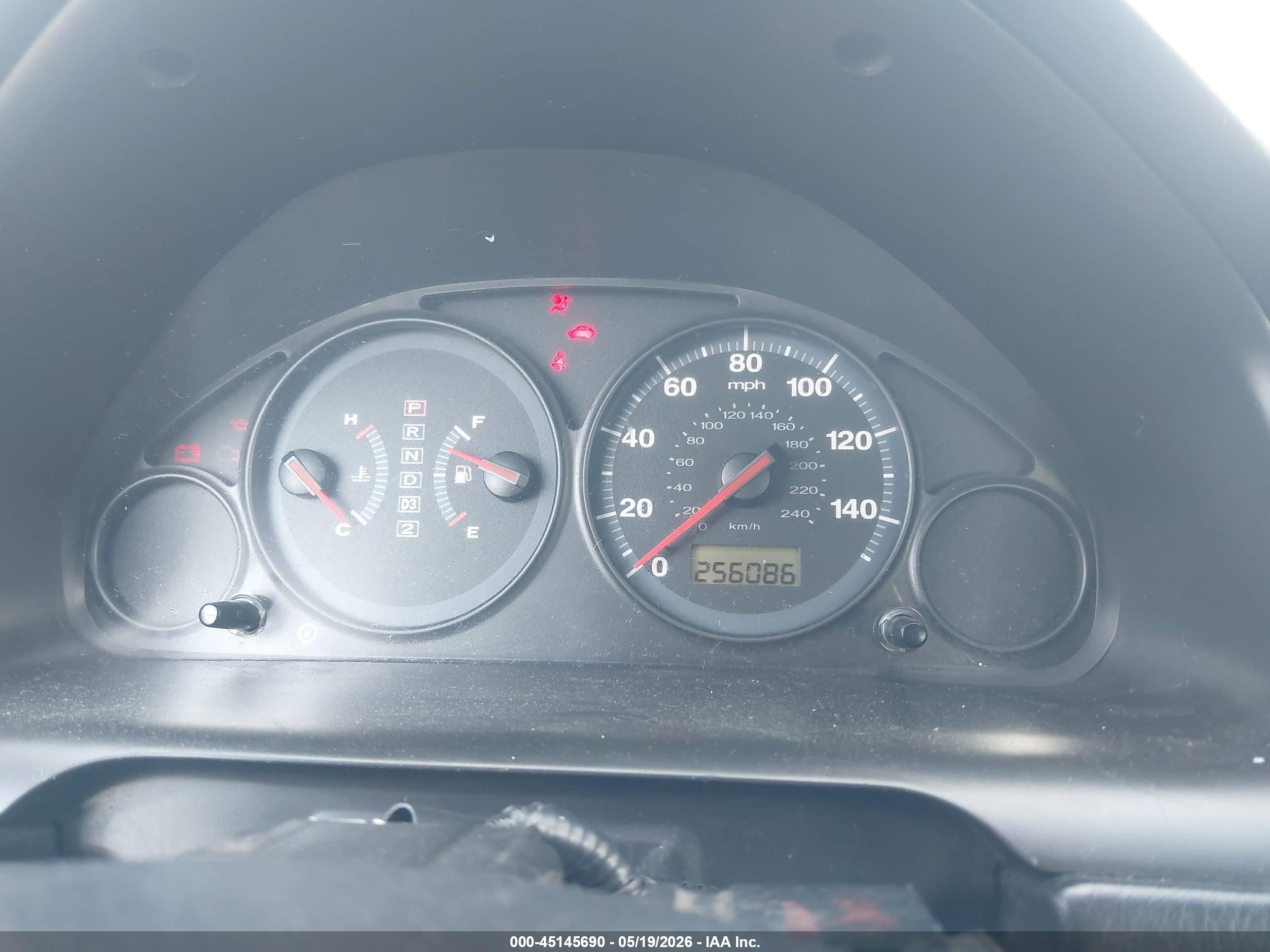 2004 Honda Civic Vp Красный vin: 1HGEM22174L058687