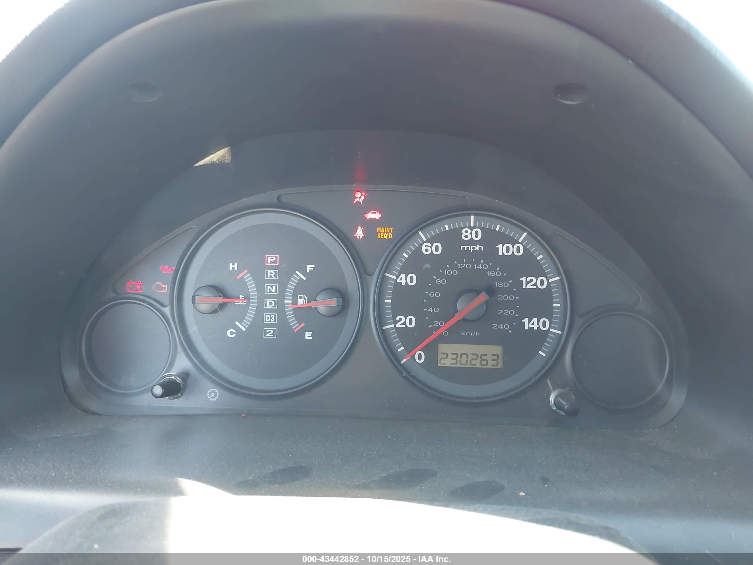 2004 Honda Civic Vp Red vin: 1HGEM22184L046225