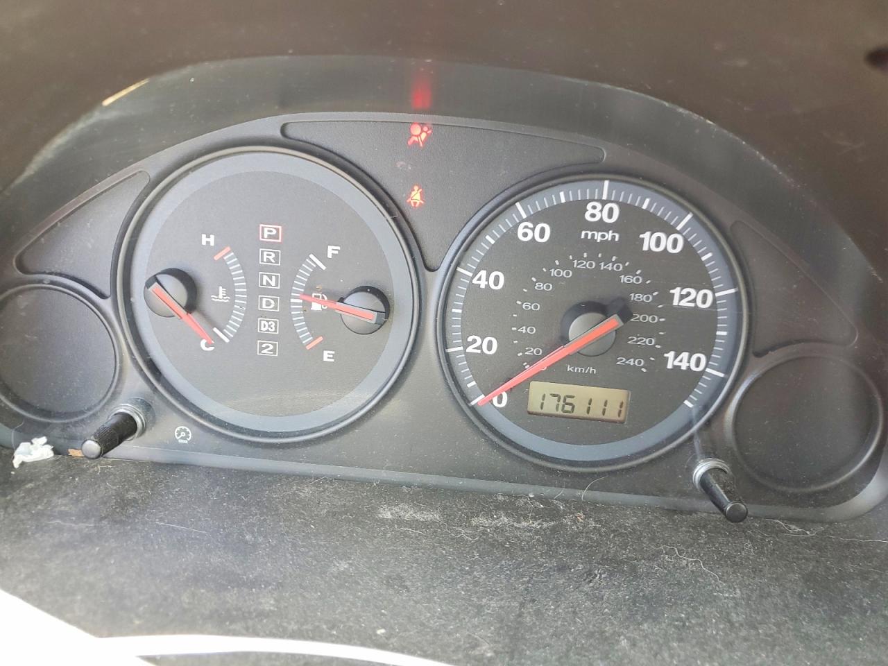 2004 Honda Civic Dx Vp Red vin: 1HGEM221X4L001903