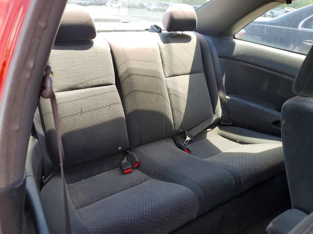 2004 Honda Civic Dx Vp Red vin: 1HGEM221X4L001903