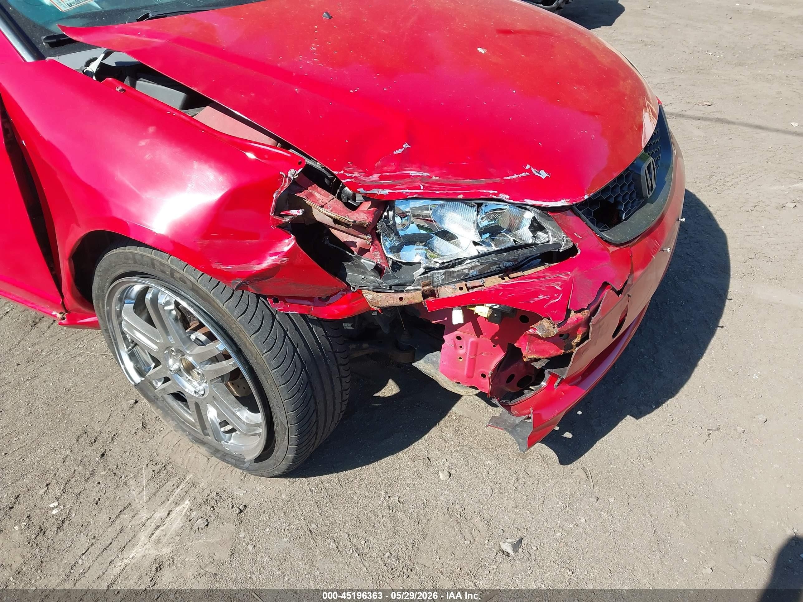 2005 Honda Civic Vp Красный vin: 1HGEM221X5L041786