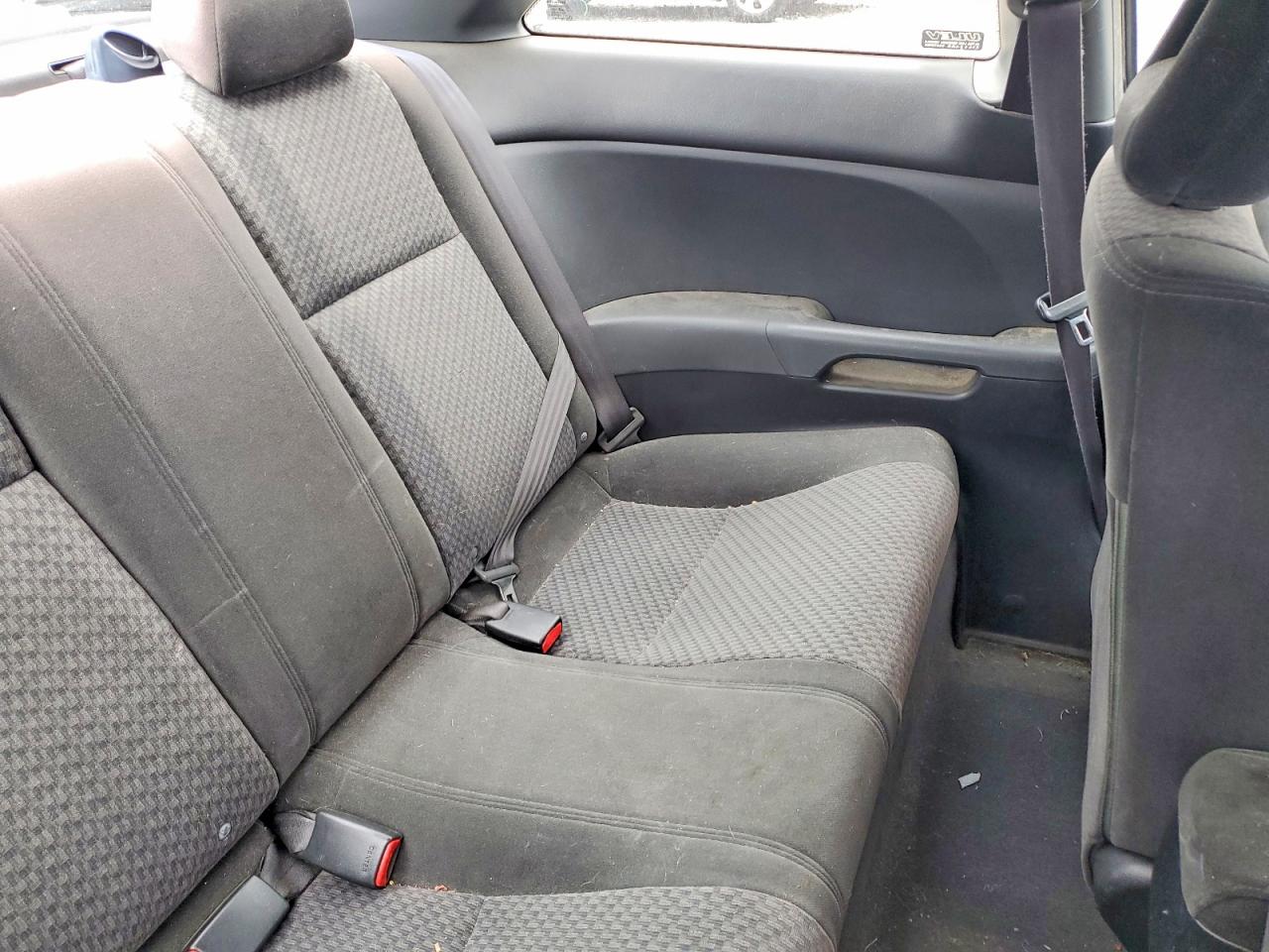 2004 Honda Civic Dx Vp Черный vin: 1HGEM22324L056069