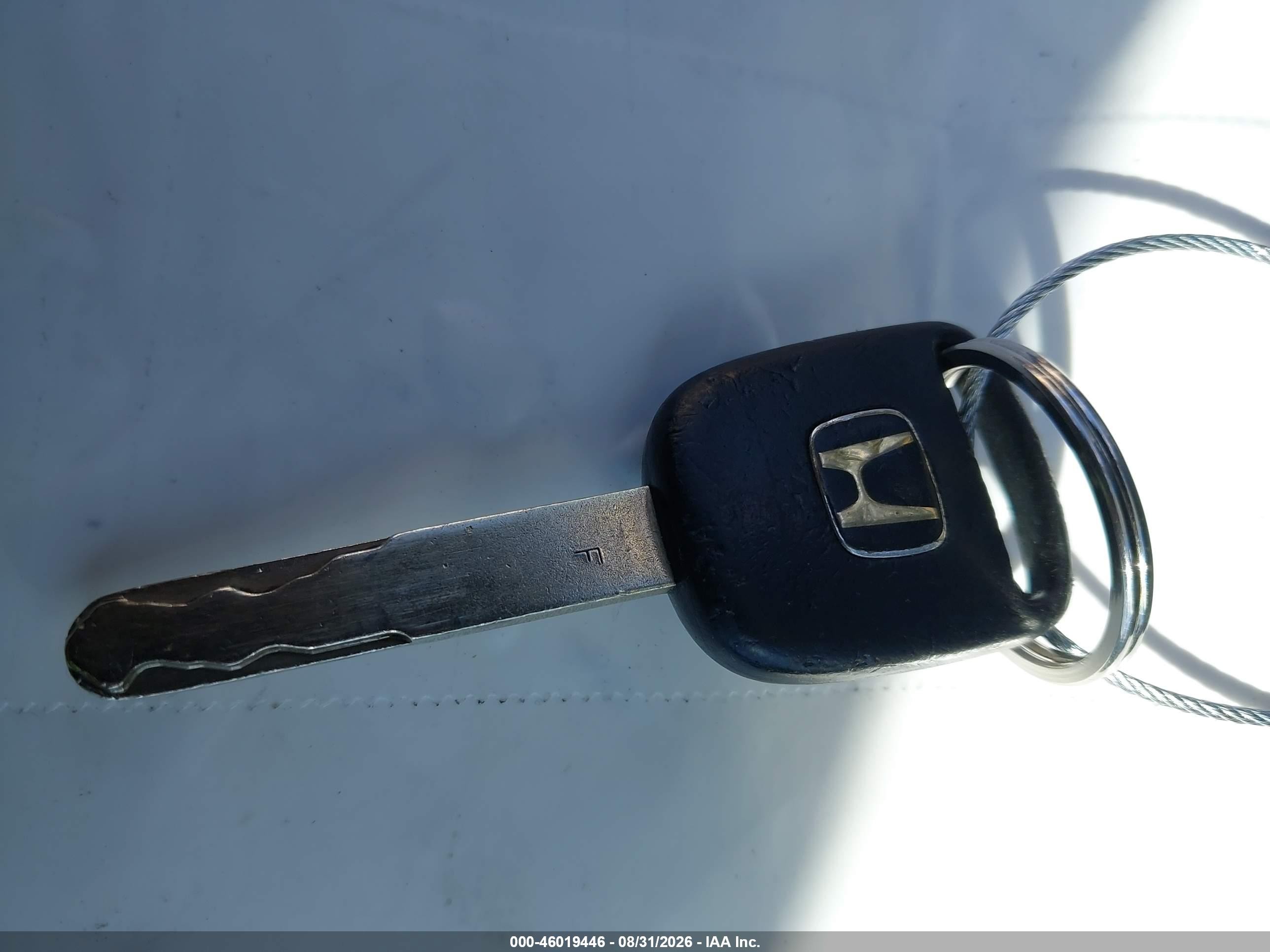 2005 Honda Civic Vp Silver vin: 1HGEM22375L027605