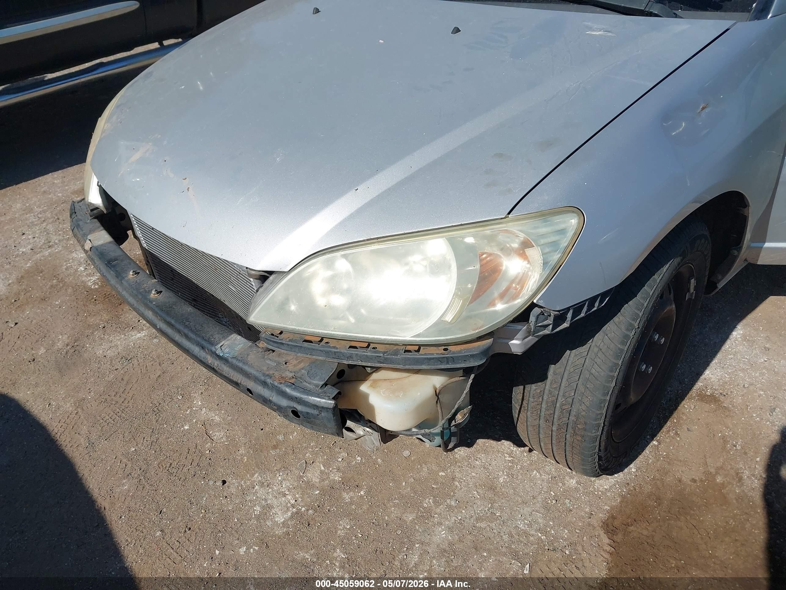 2004 Honda Civic Lx Silver vin: 1HGEM22534L004483