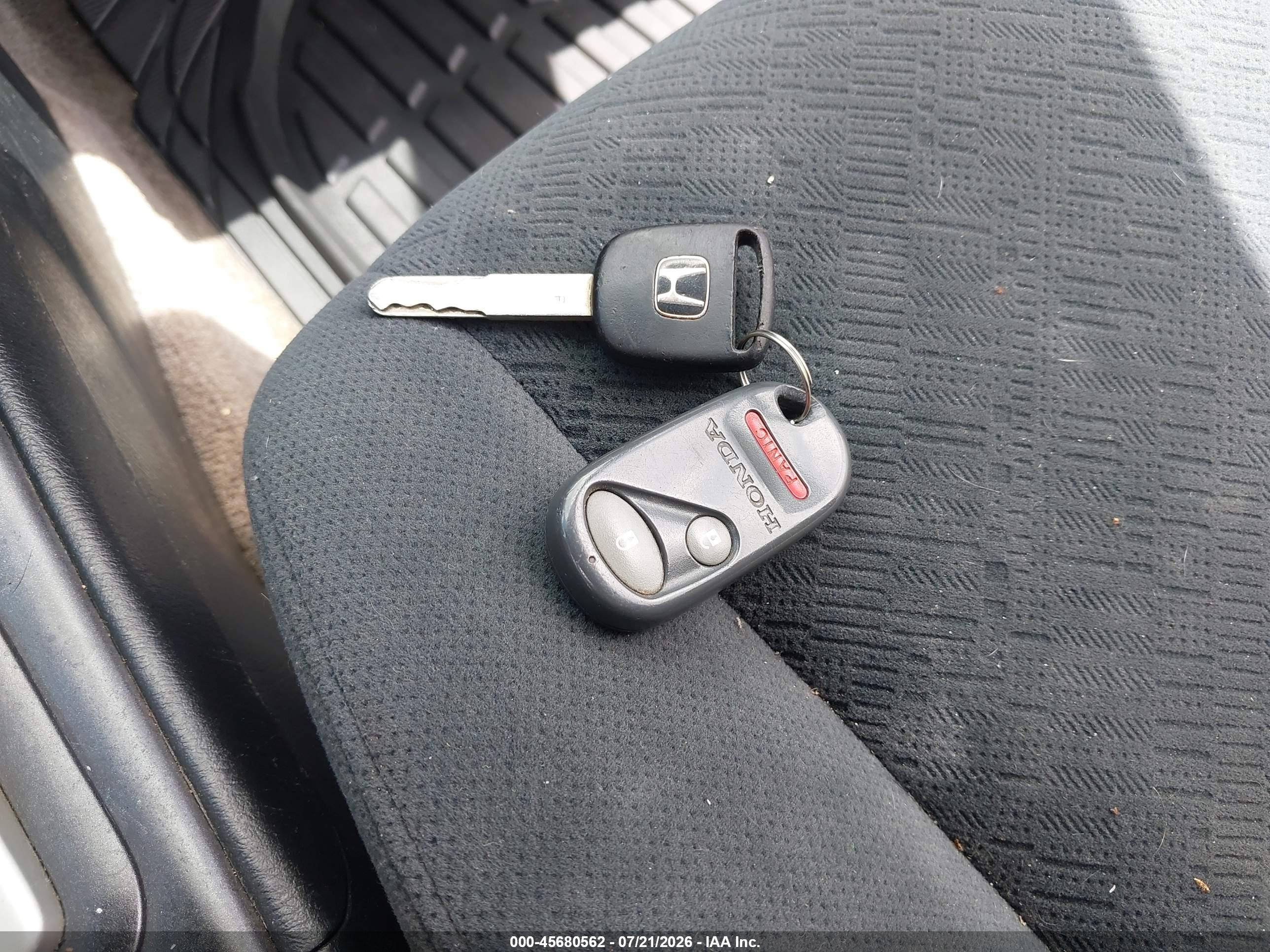 2005 Honda Civic Lx Silver vin: 1HGEM22555L037812