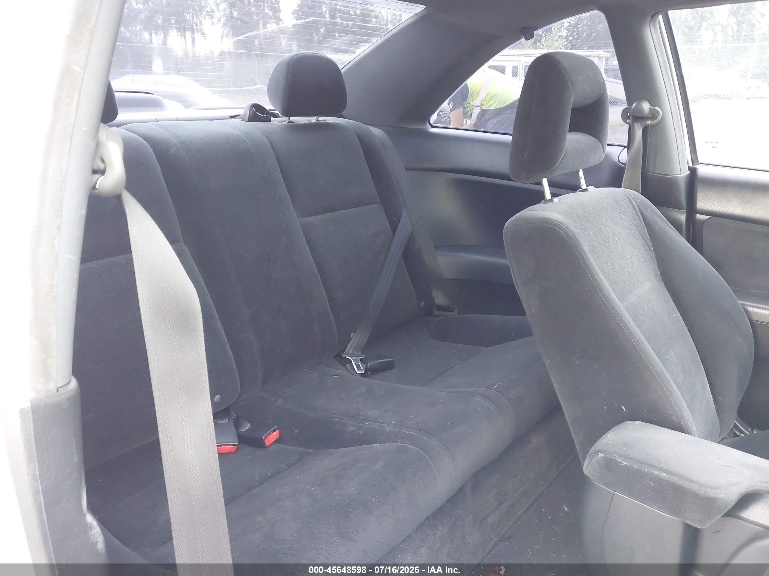 2005 Honda Civic Lx Silver vin: 1HGEM22565L057003
