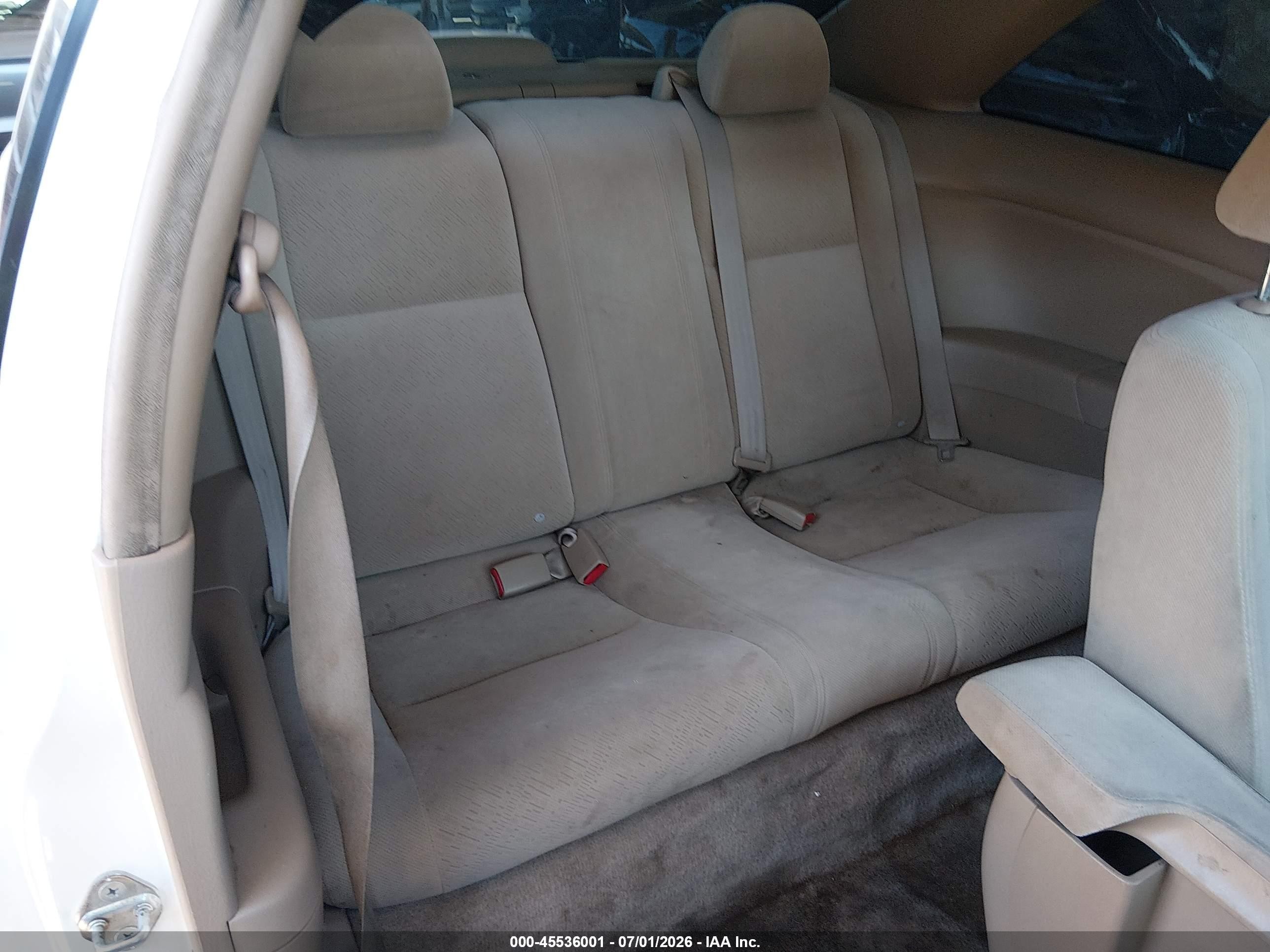 2005 Honda Civic Lx Белый vin: 1HGEM22585L078046