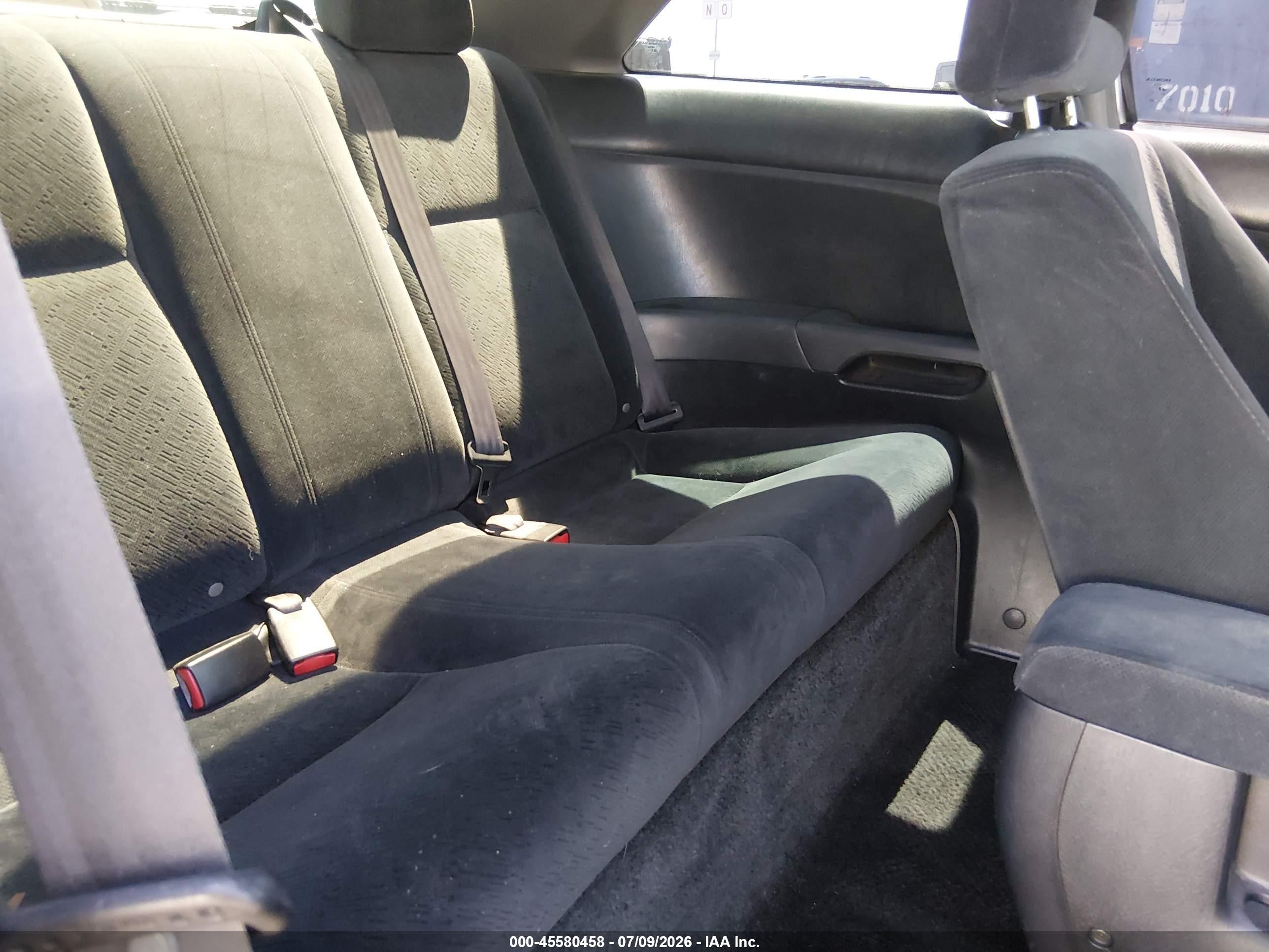 2003 Honda Civic Lx Silver vin: 1HGEM22673L080599