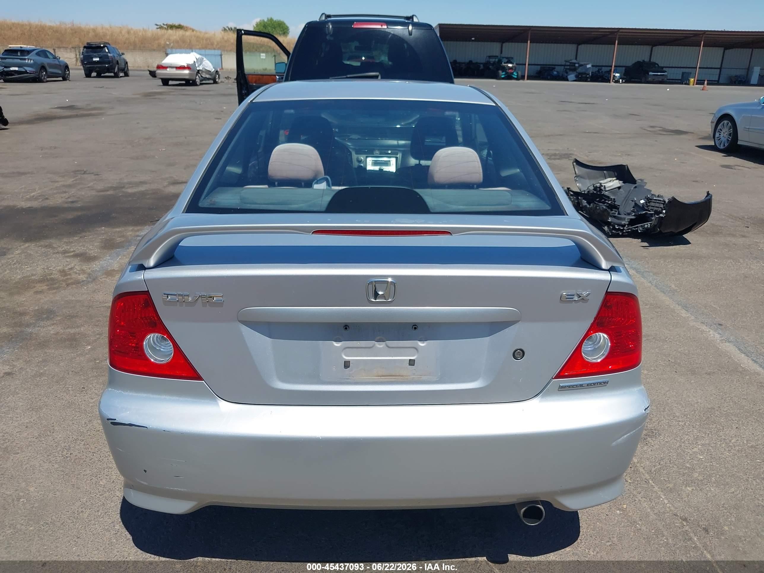 2005 Honda Civic Ex Silver vin: 1HGEM22985L013412