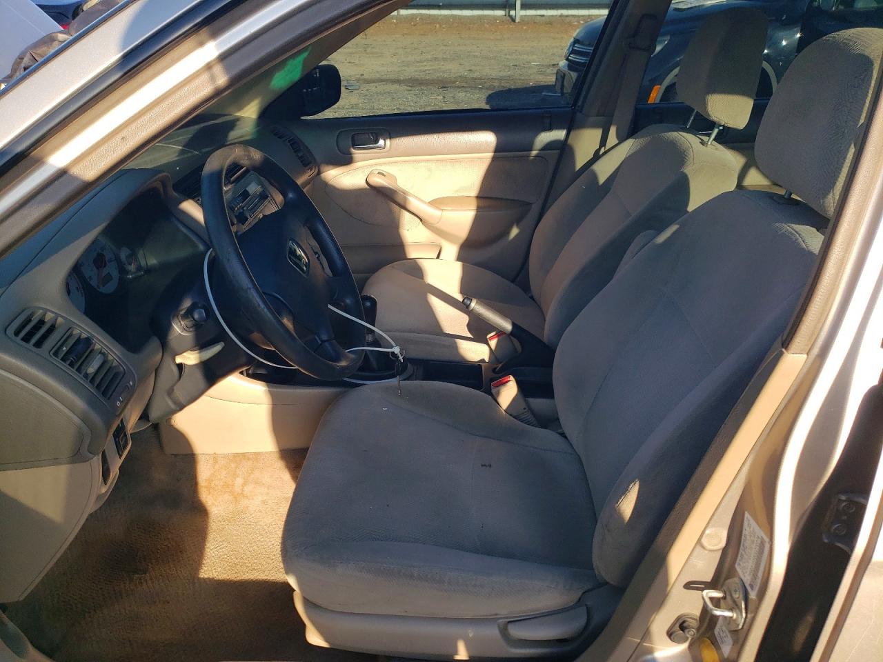 2002 Honda Civic Lx Silver vin: 1HGES15582L070276
