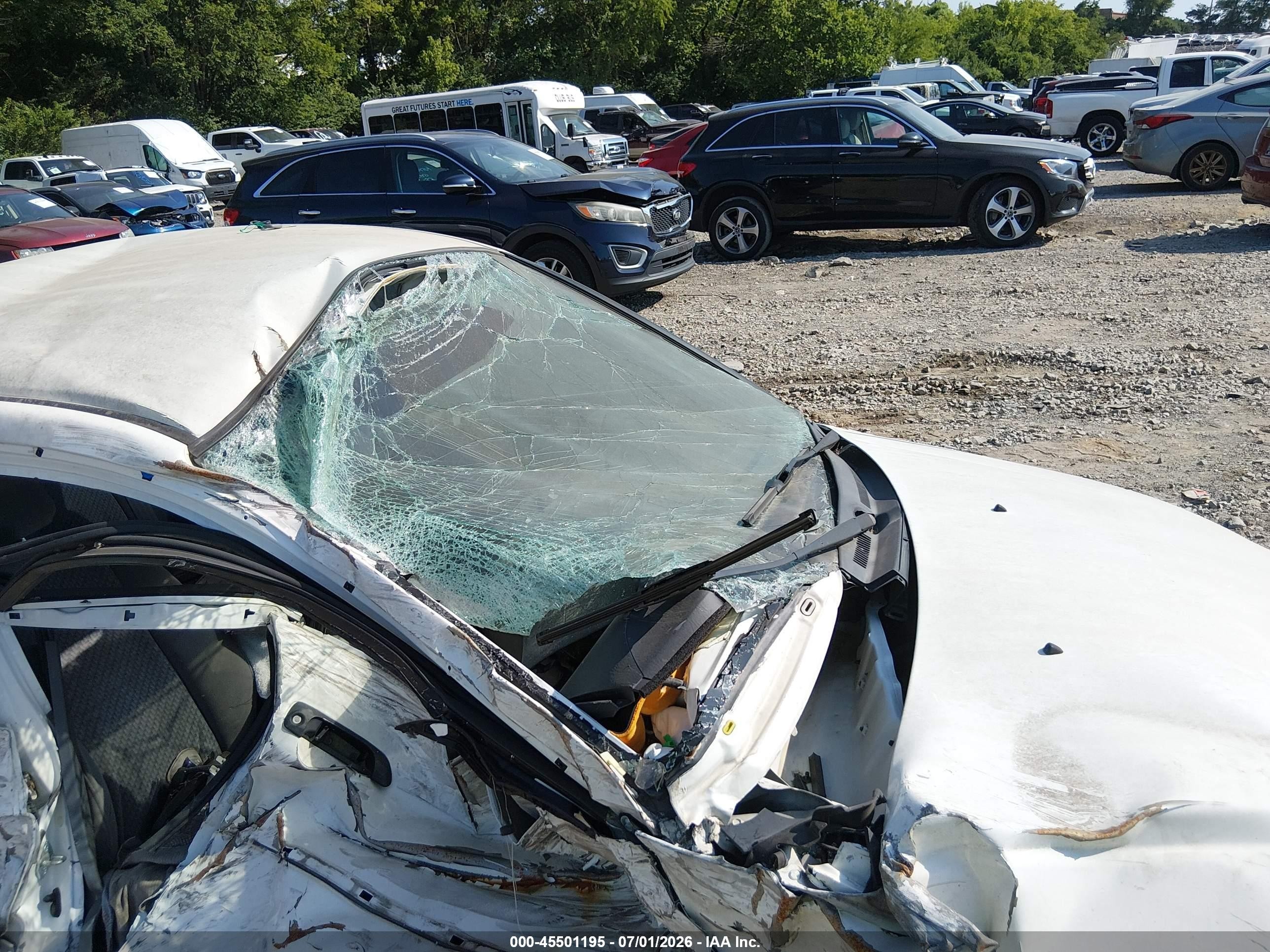 2004 Honda Civic Vp White vin: 1HGES16354L002467