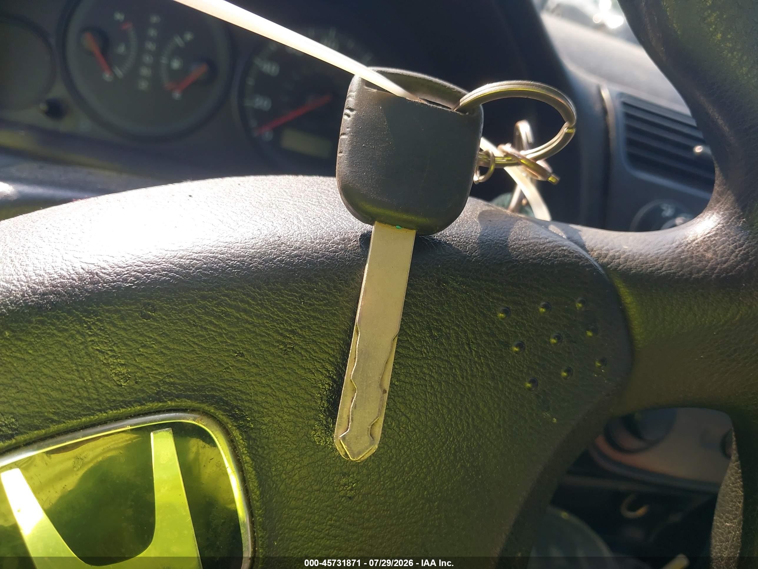 2004 Honda Civic Vp Silver vin: 1HGES16354L006325
