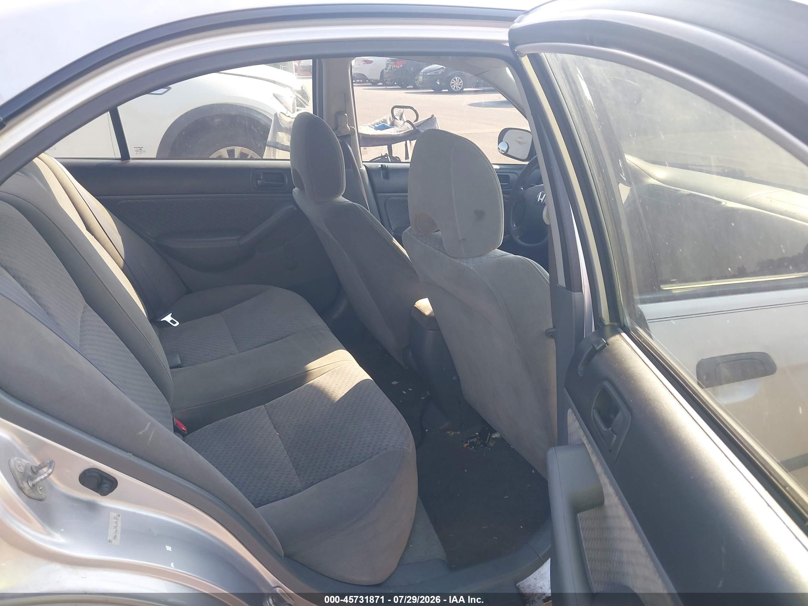 2004 Honda Civic Vp Silver vin: 1HGES16354L006325