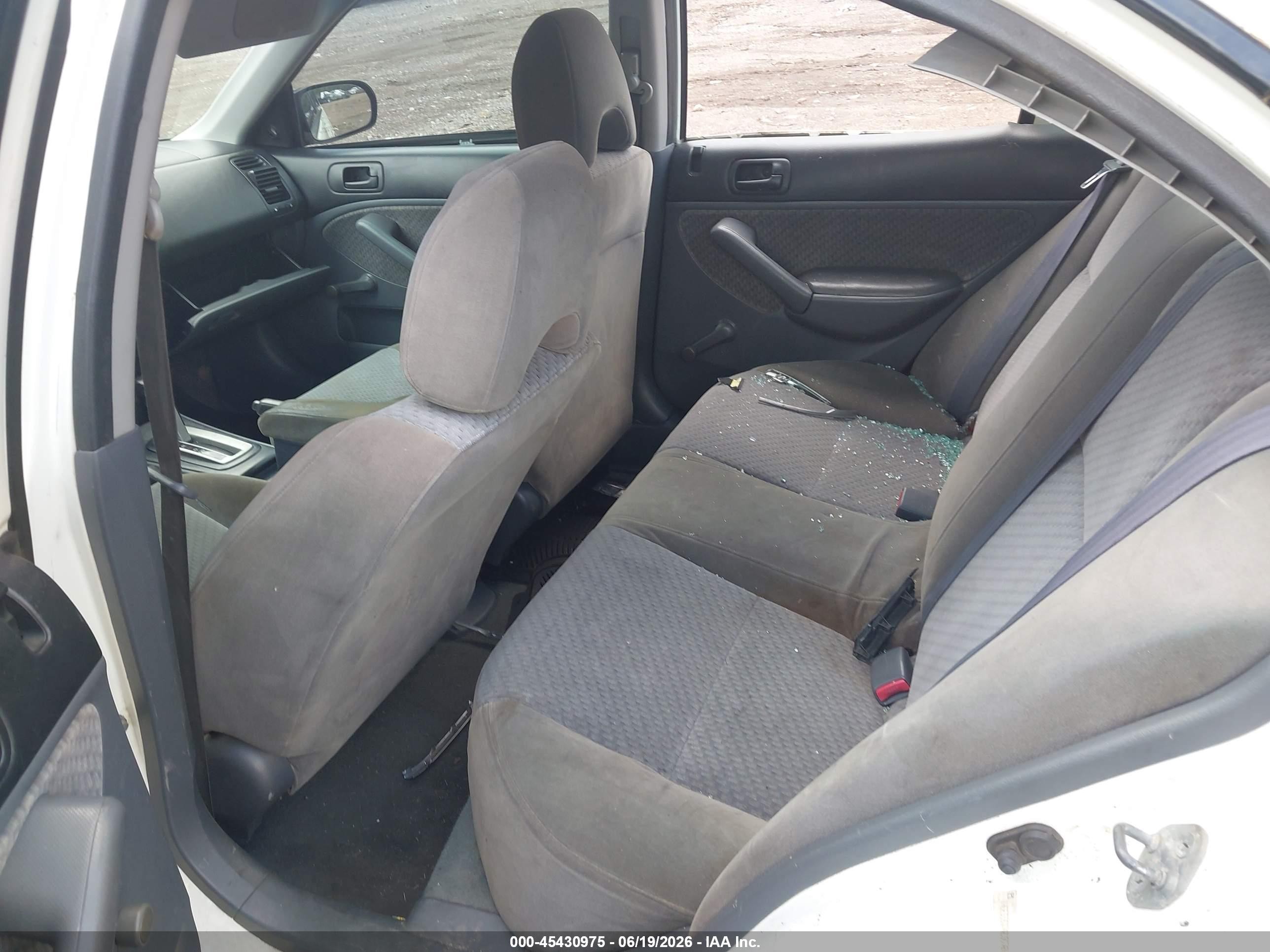 2004 Honda Civic Vp White vin: 1HGES16374L007265