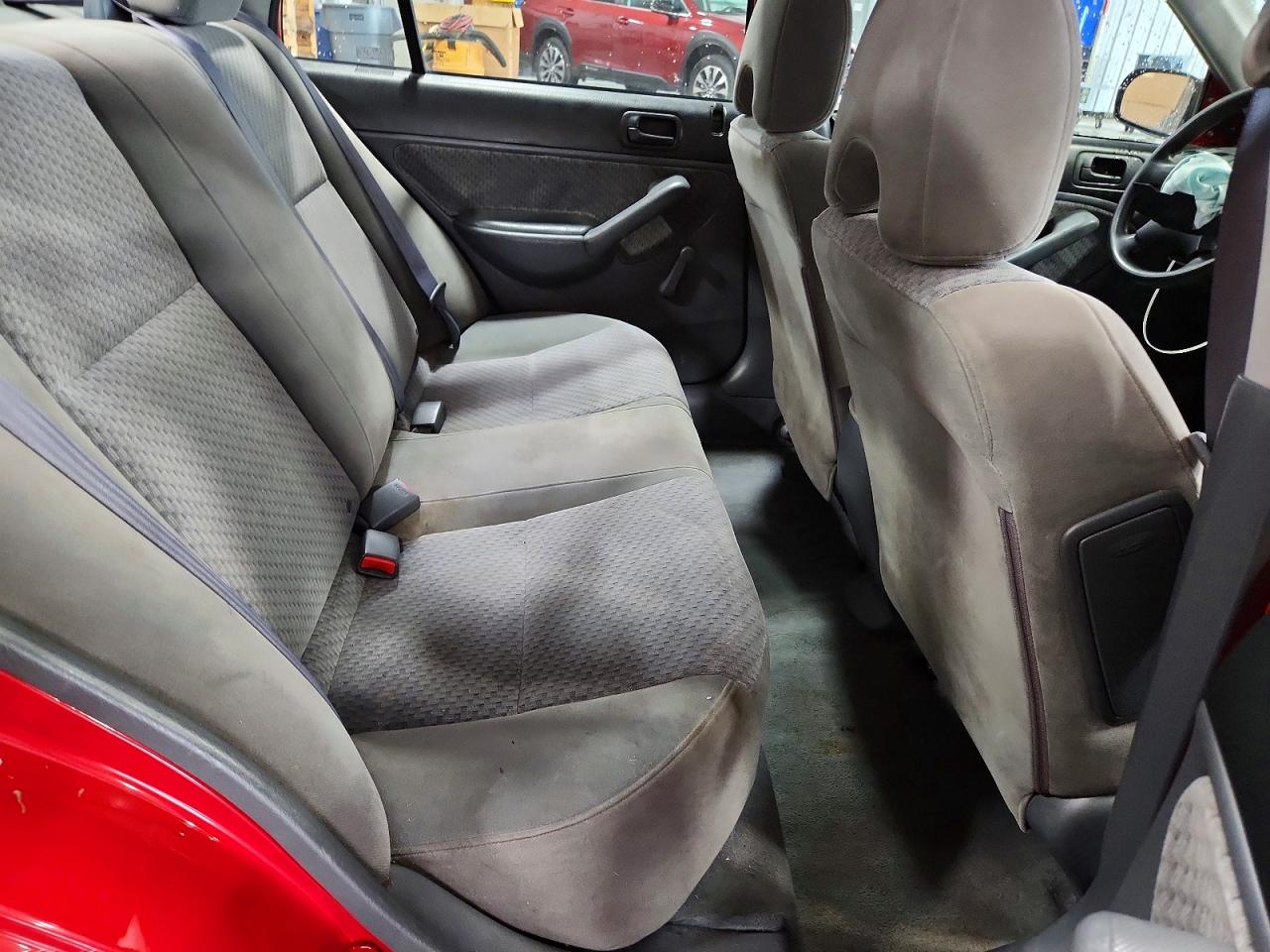 2005 Honda Civic Dx Red vin: 1HGES16435L013400