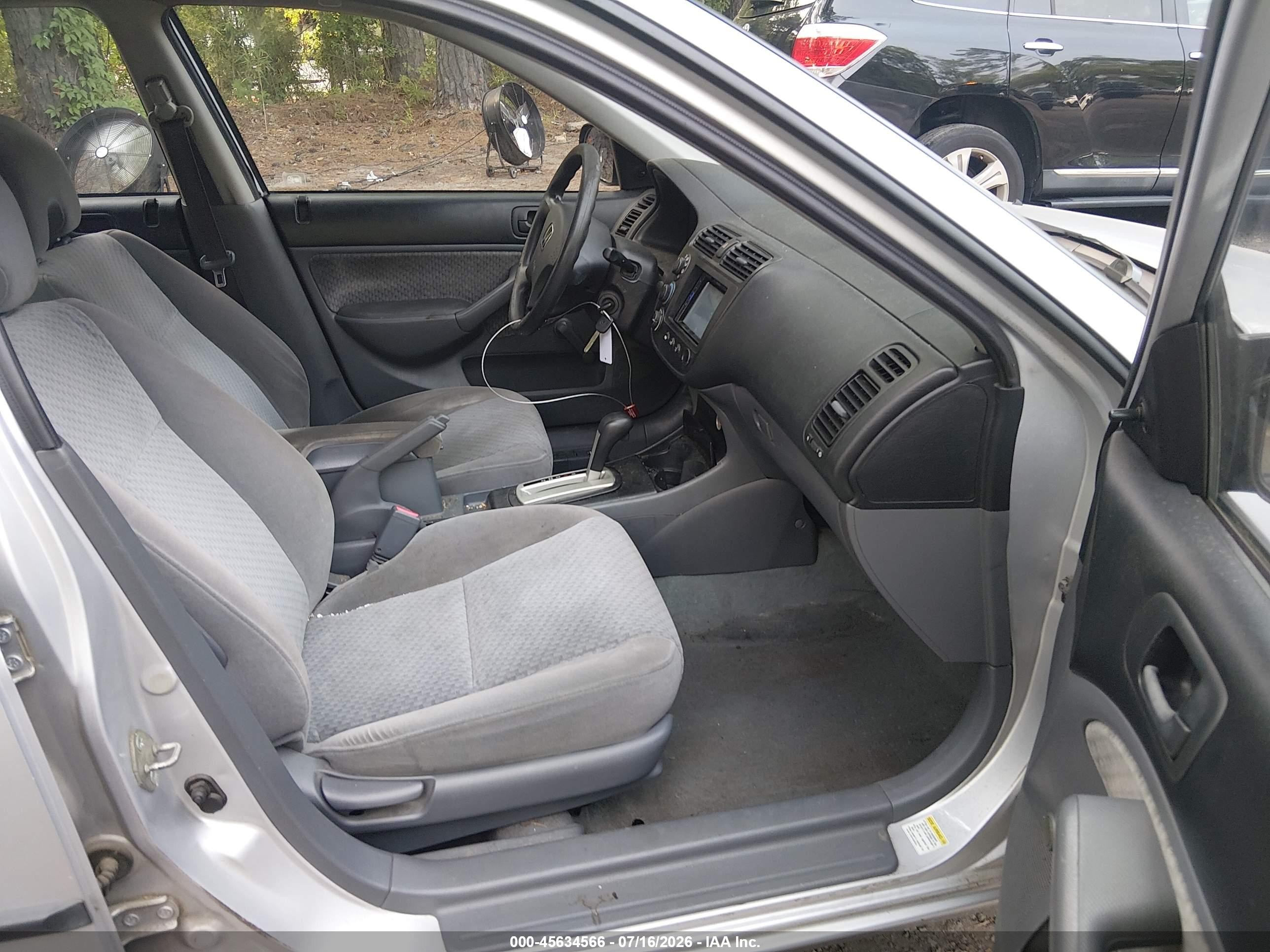 2005 Honda Civic Vp Silver vin: 1HGES16445L007203