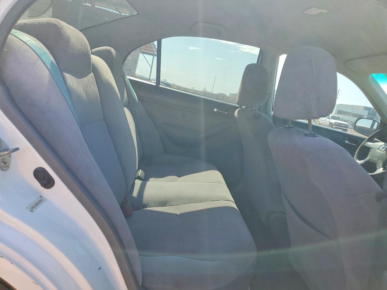 2002 Honda Civic Lx White vin: 1HGES16502L068424