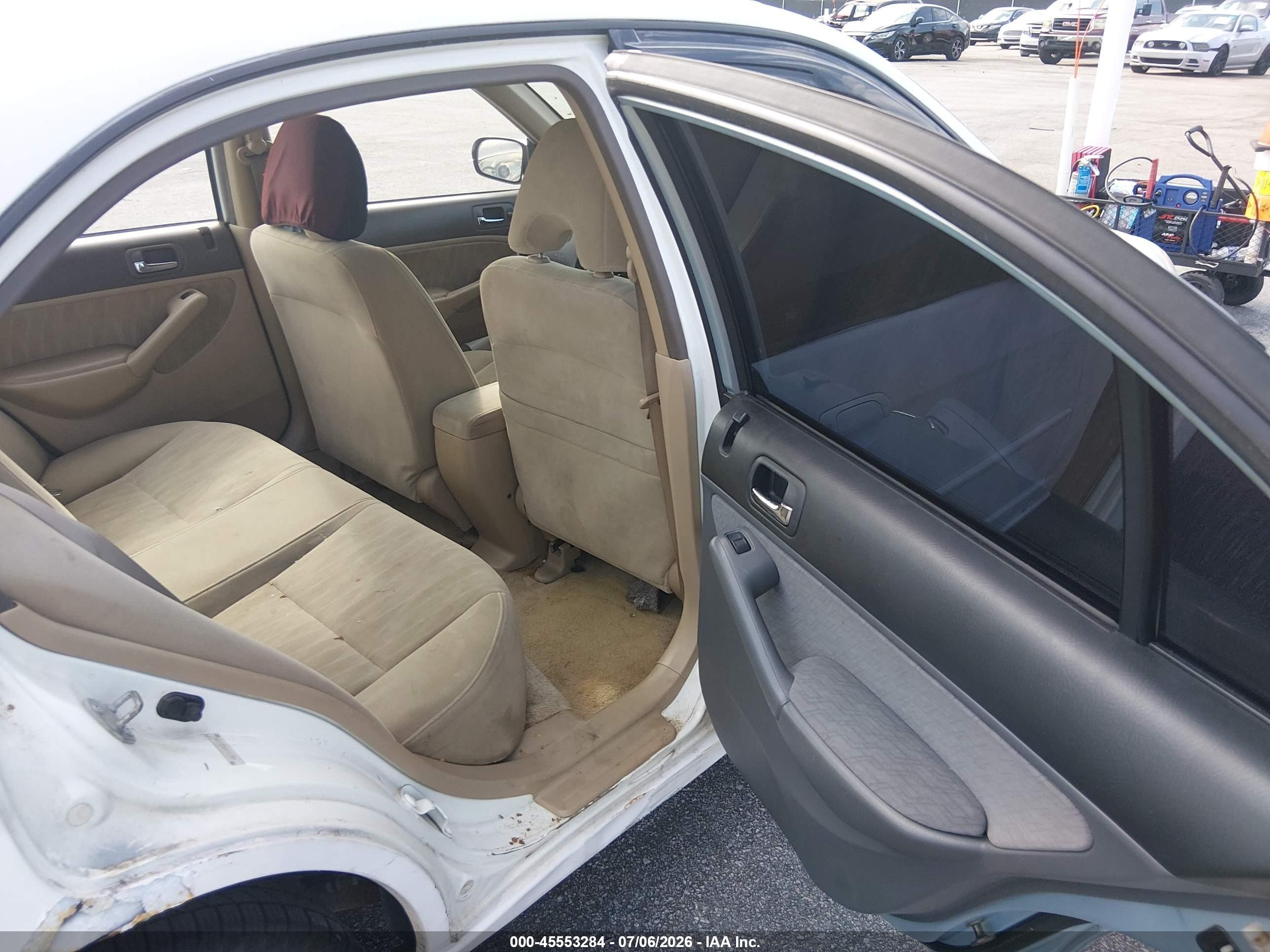 2004 Honda Civic Lx White vin: 1HGES16504L015208