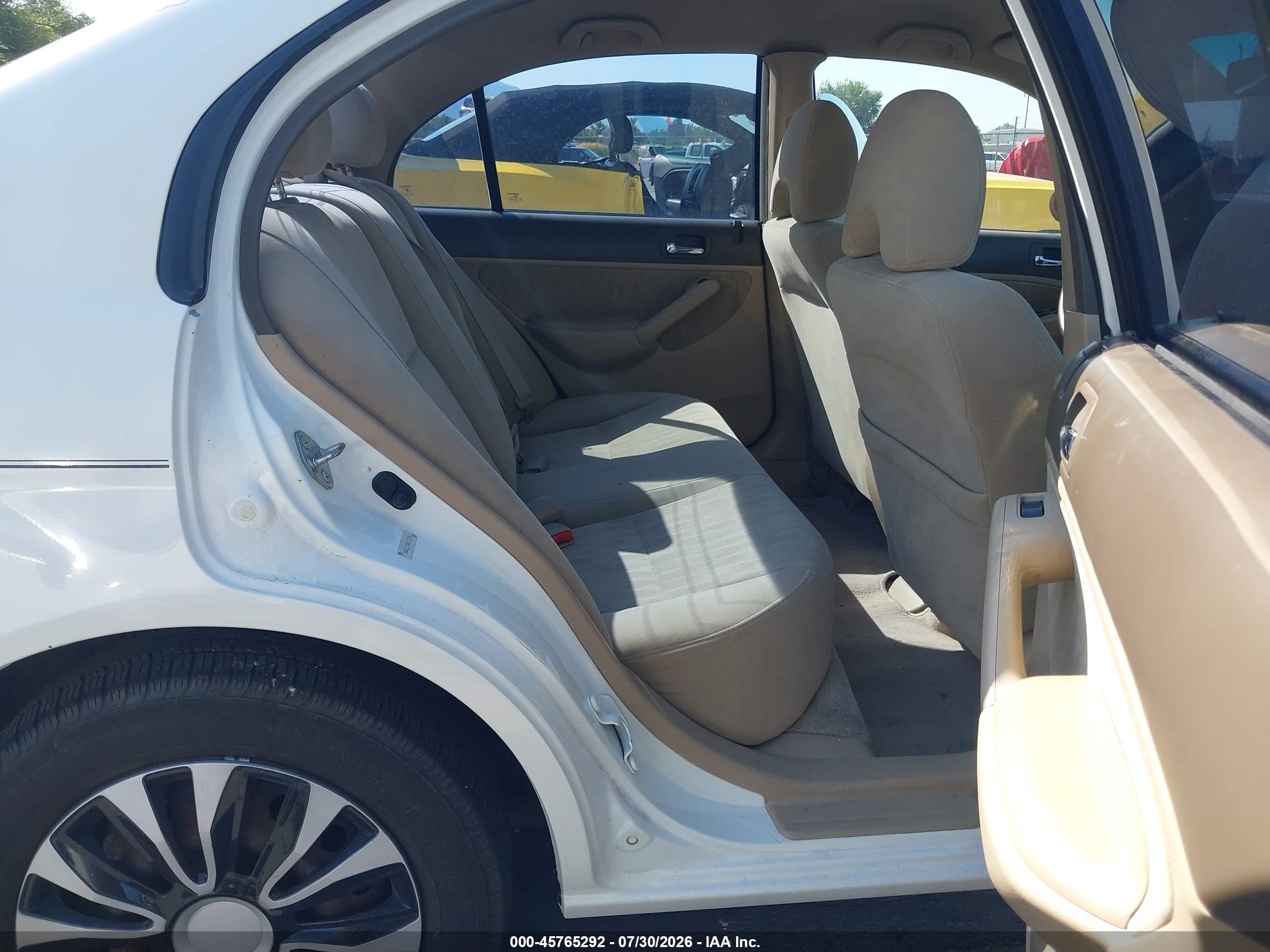 2004 Honda Civic Lx Белый vin: 1HGES16544L011226