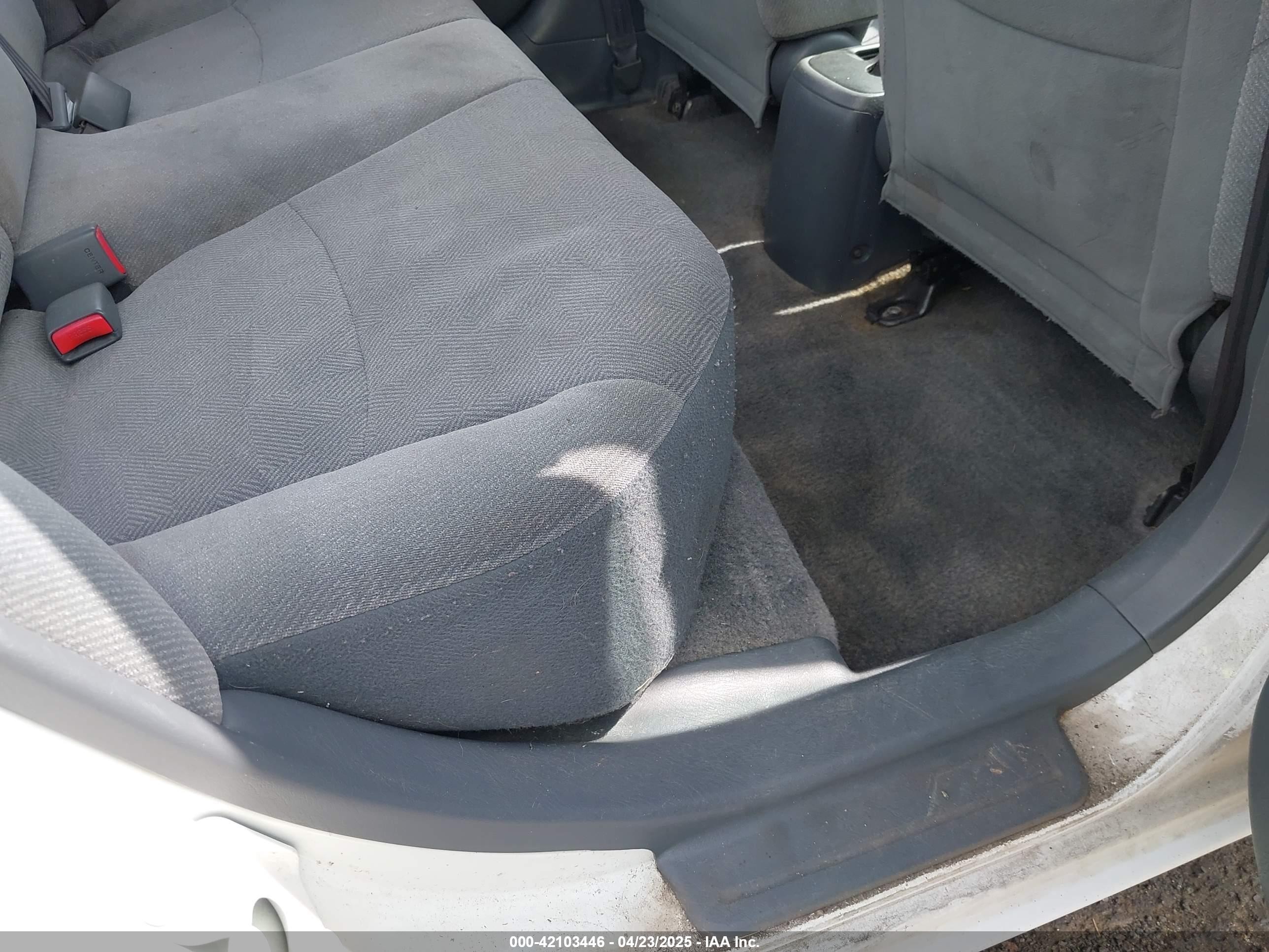 2001 Honda Civic Lx White vin: 1HGES16591L038059