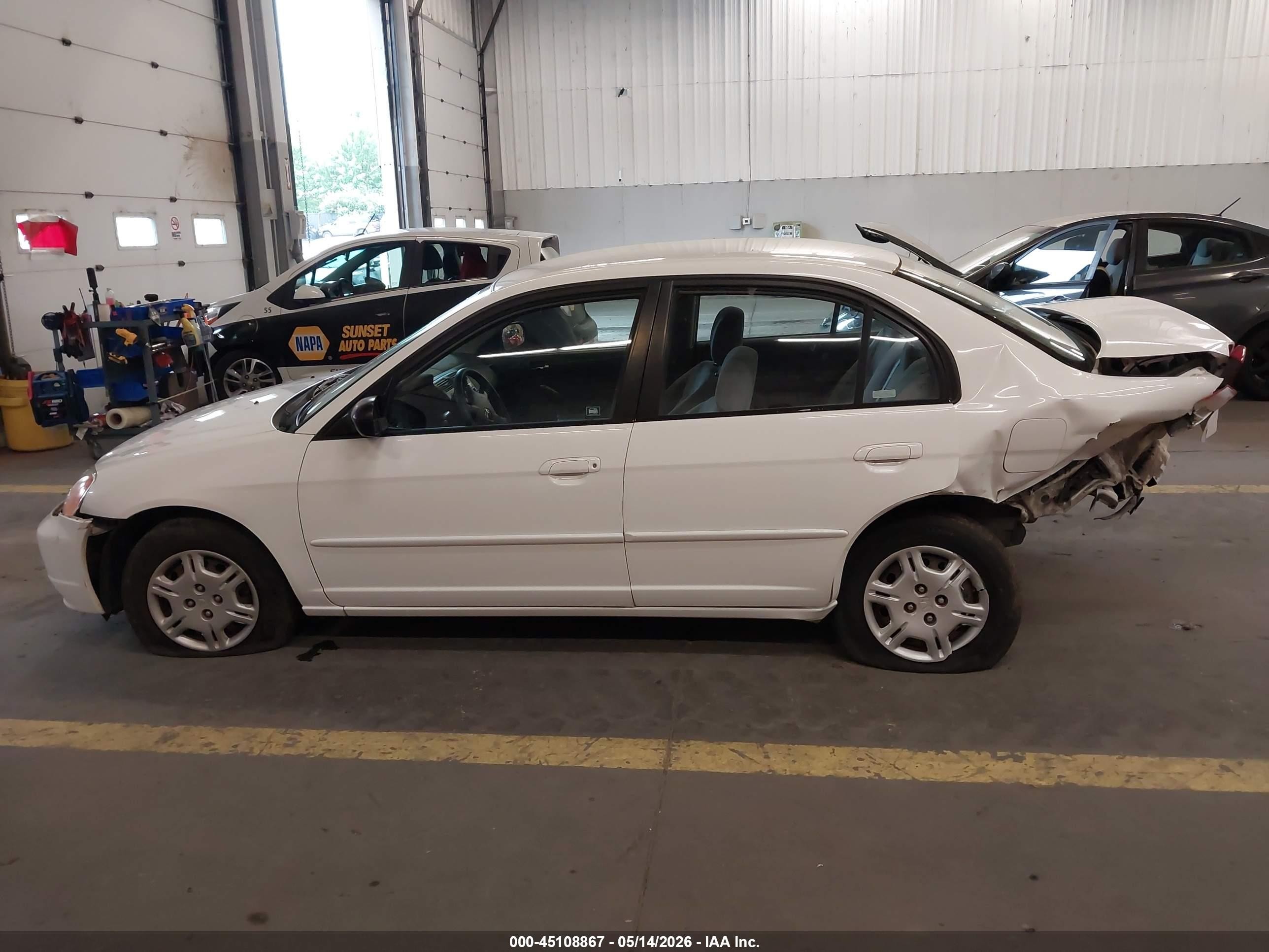 2002 Honda Civic Lx White vin: 1HGES16662L068680