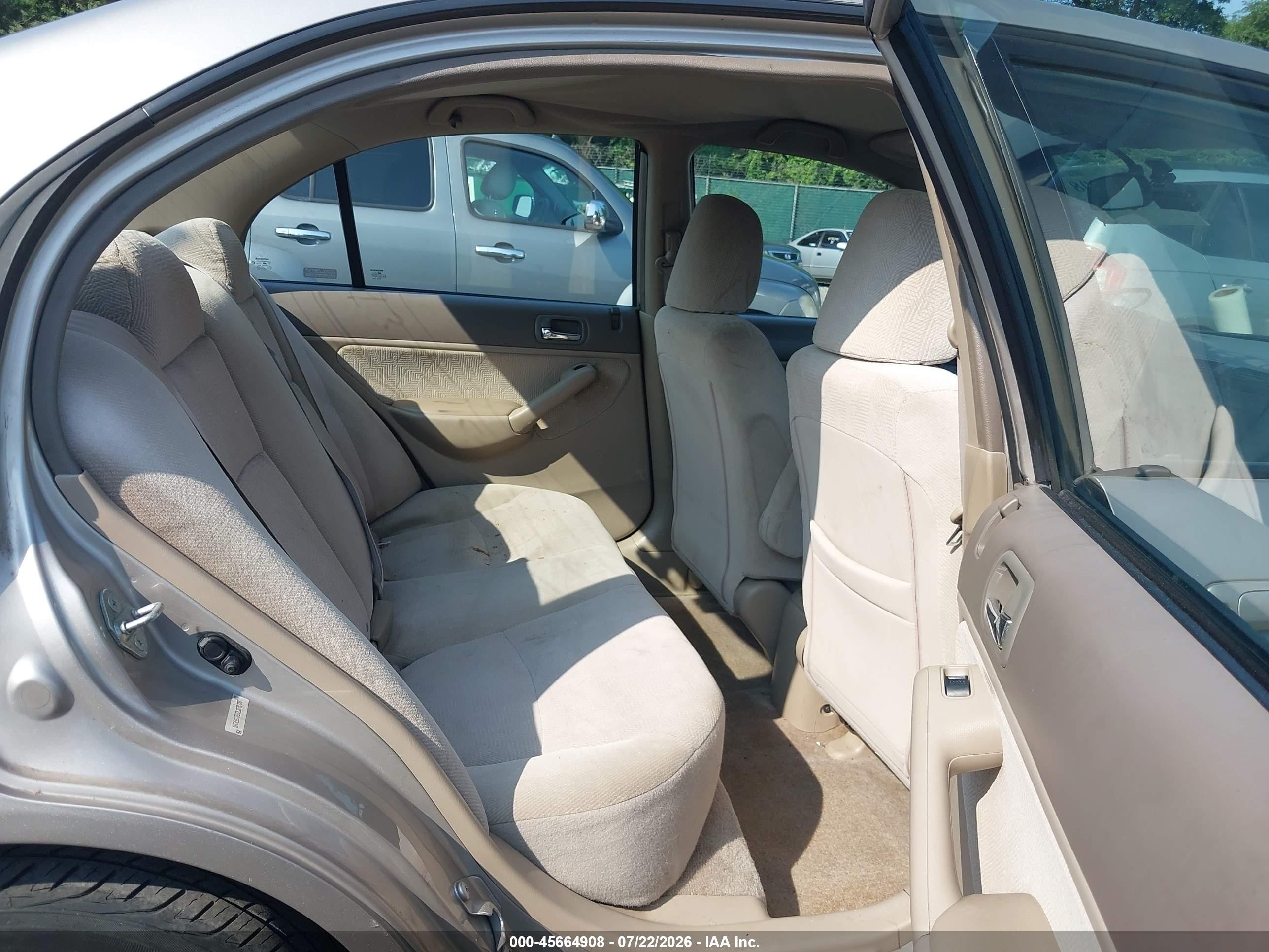 2002 Honda Civic Lx Silver vin: 1HGES16672L078778