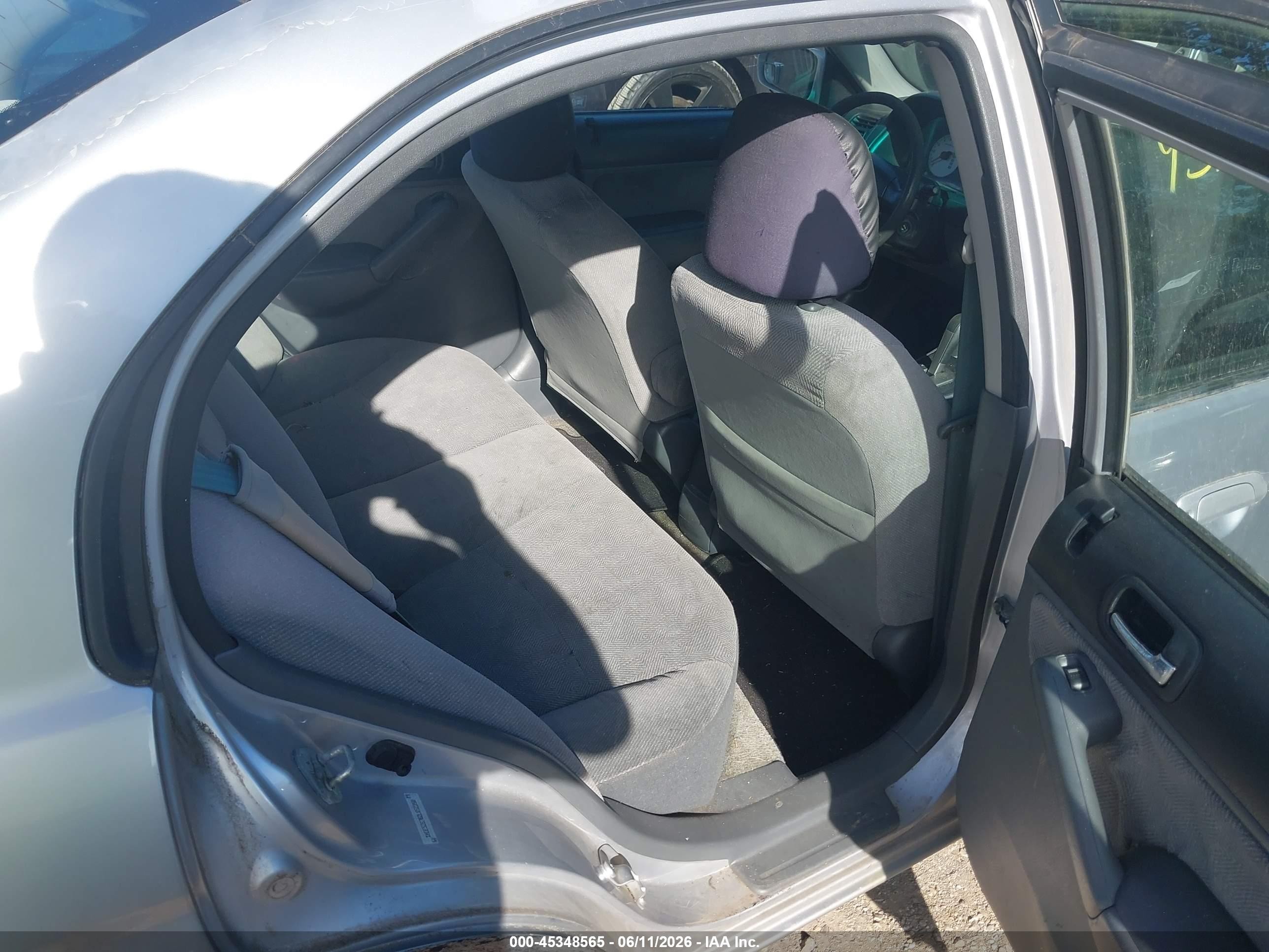 2002 Honda Civic Ex Silver vin: 1HGES26762L052350