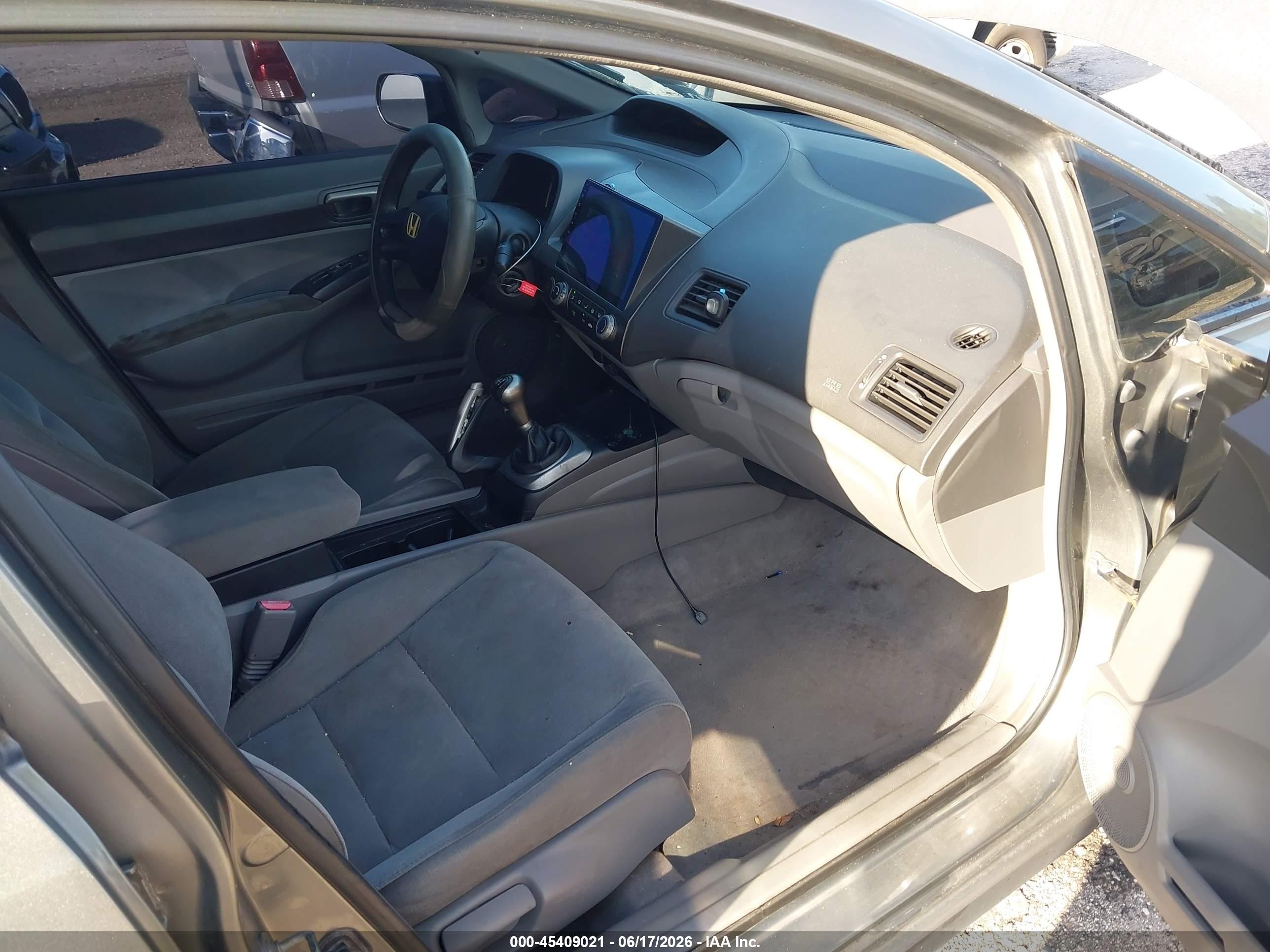 2008 Honda Civic Lx Gray vin: 1HGFA15528L007206