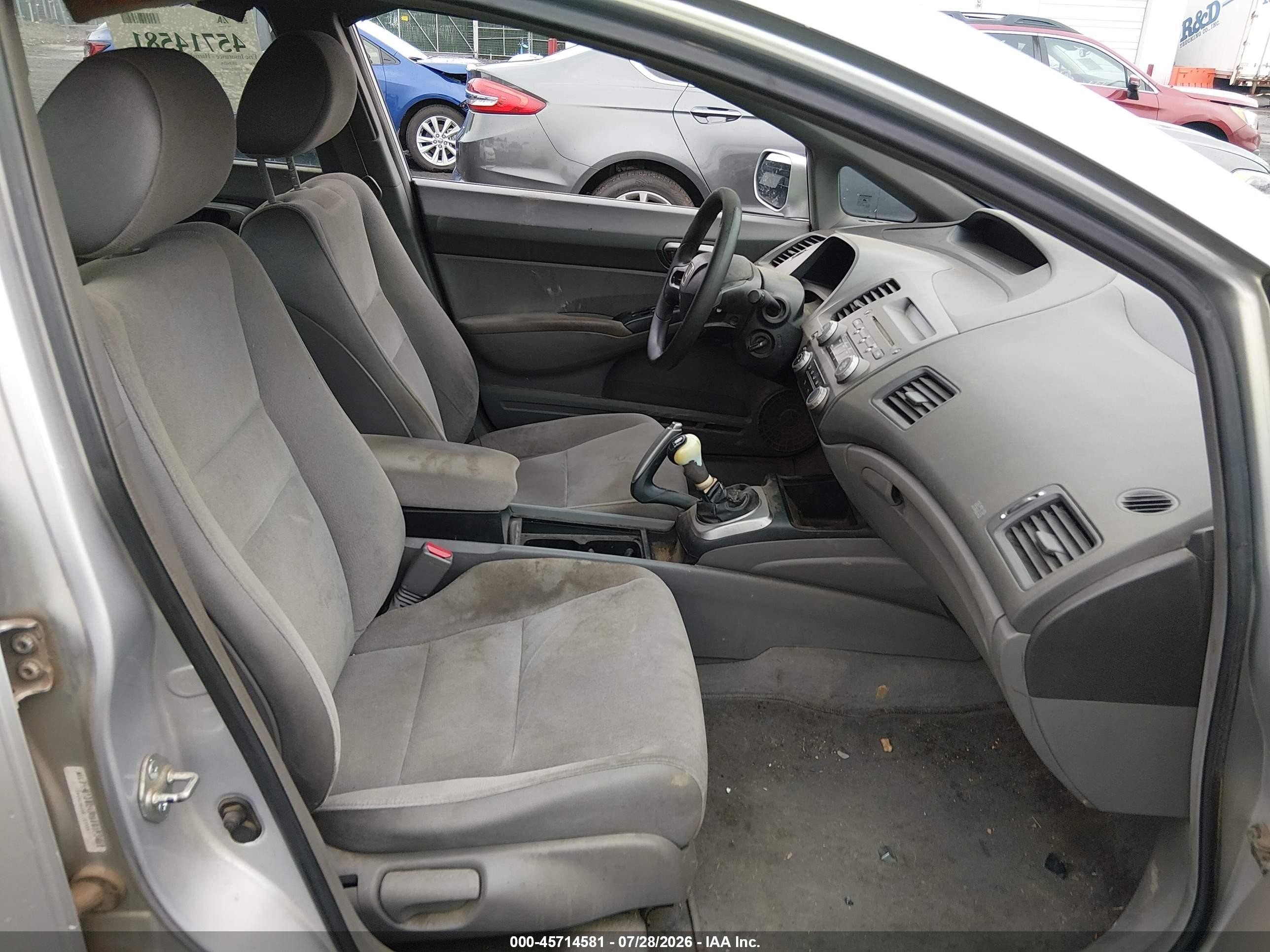 2006 Honda Civic Lx Silver vin: 1HGFA15546L120555