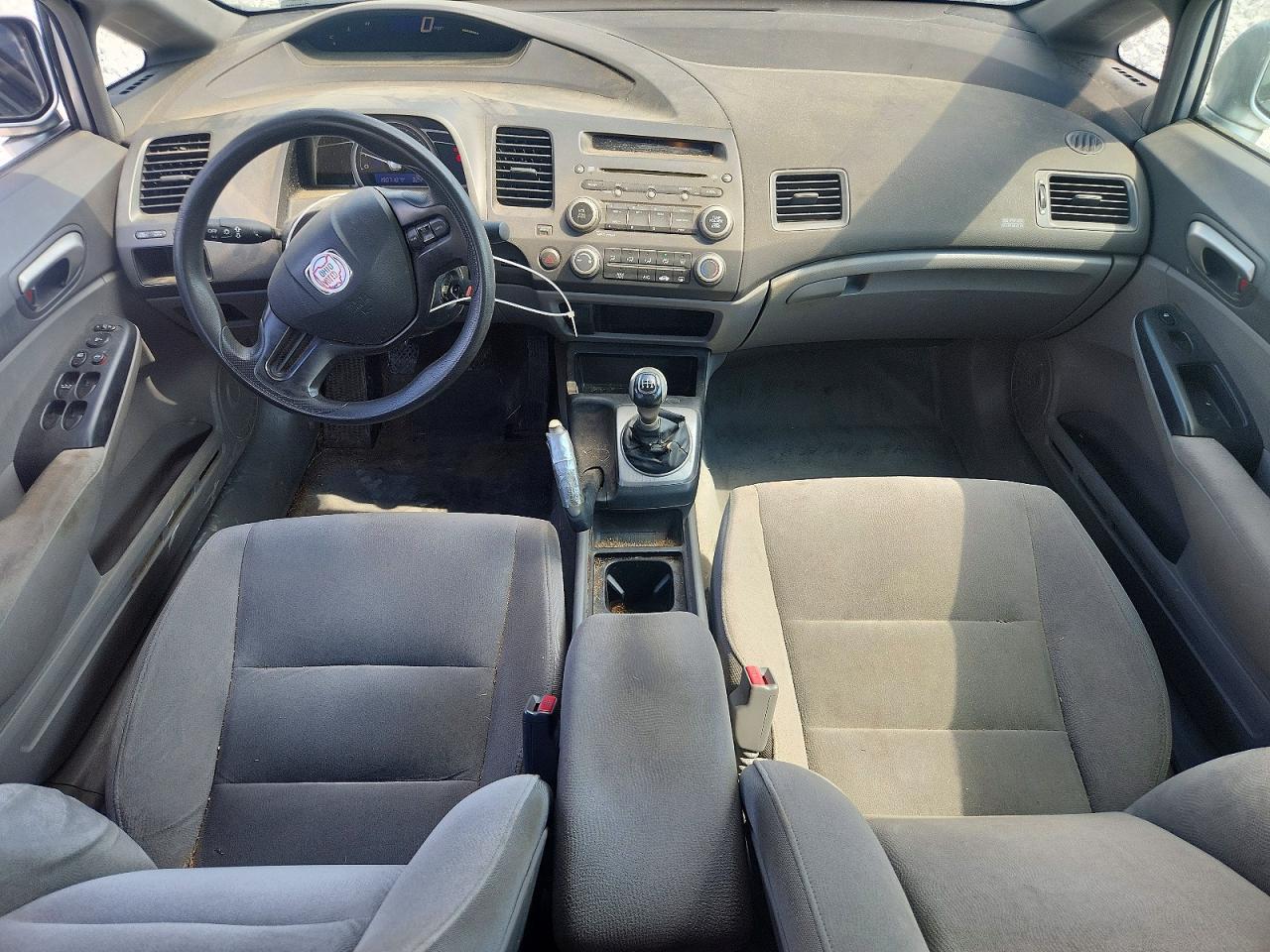 2007 Honda Civic Lx Silver vin: 1HGFA15547L113073
