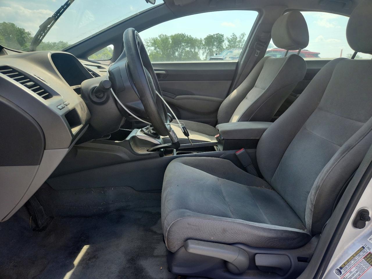 2007 Honda Civic Lx Silver vin: 1HGFA15547L113073