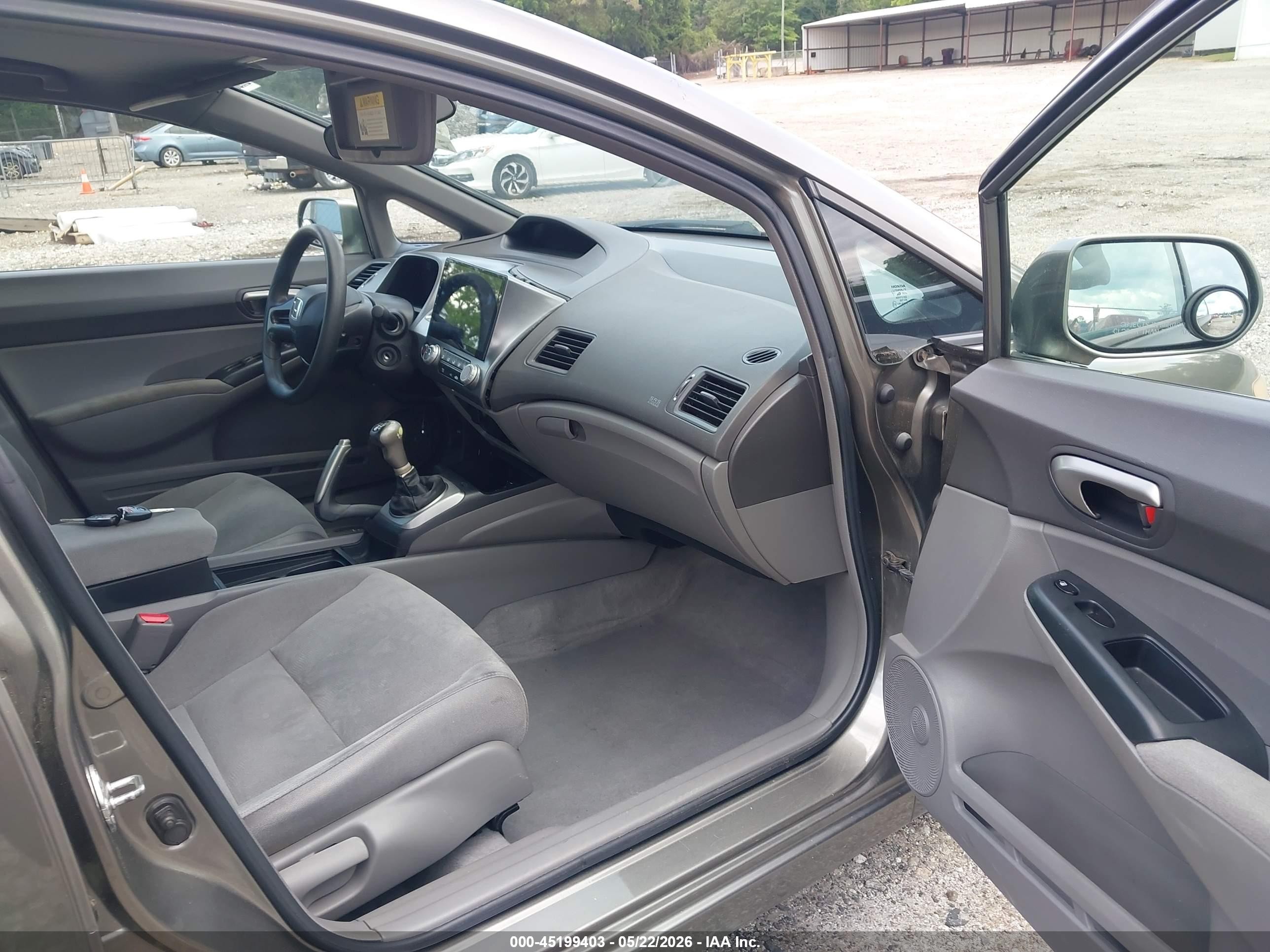 2006 Honda Civic Lx Gray vin: 1HGFA15556L121620