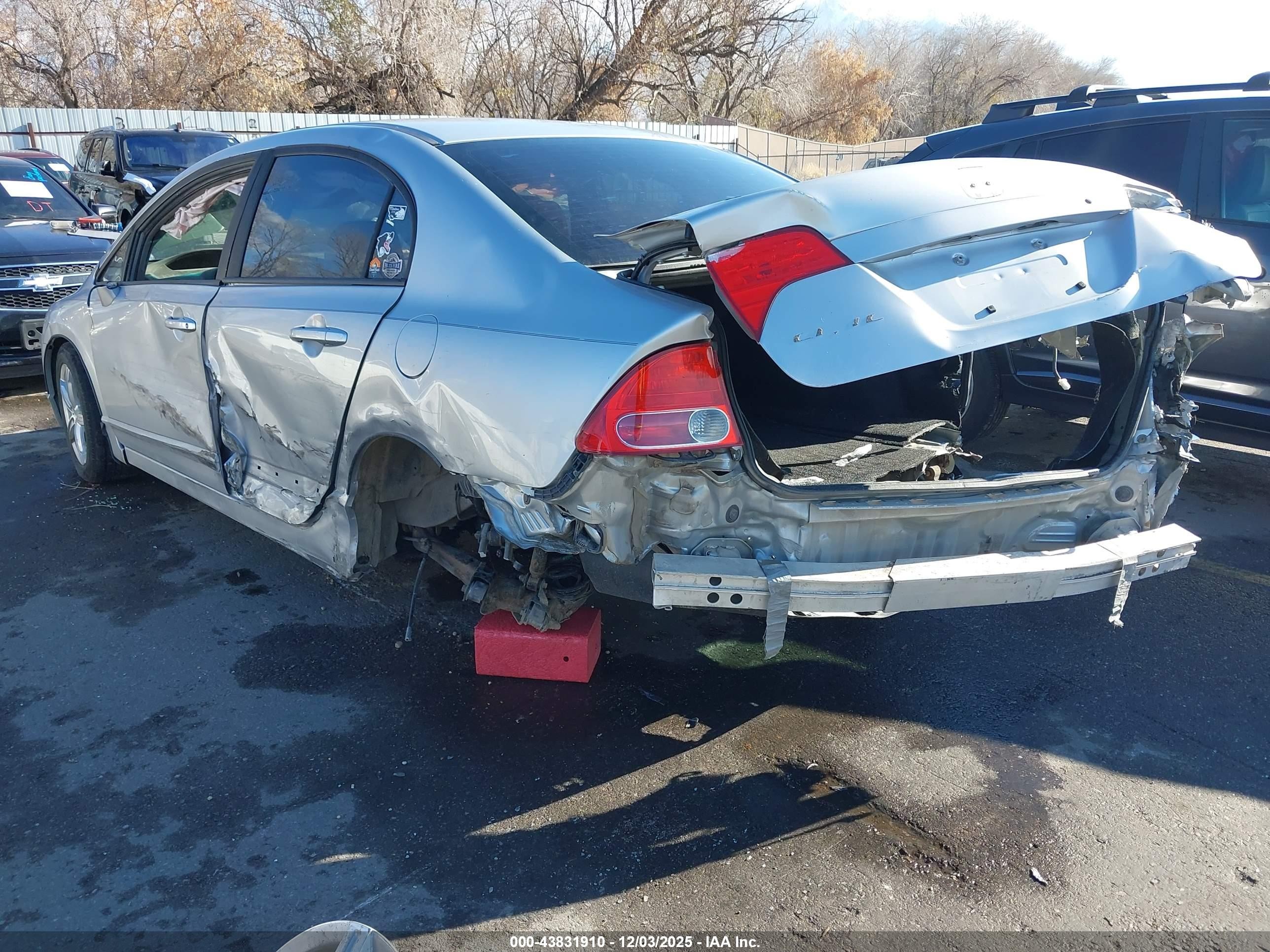 2008 Honda Civic Lx Silver vin: 1HGFA15578L063674