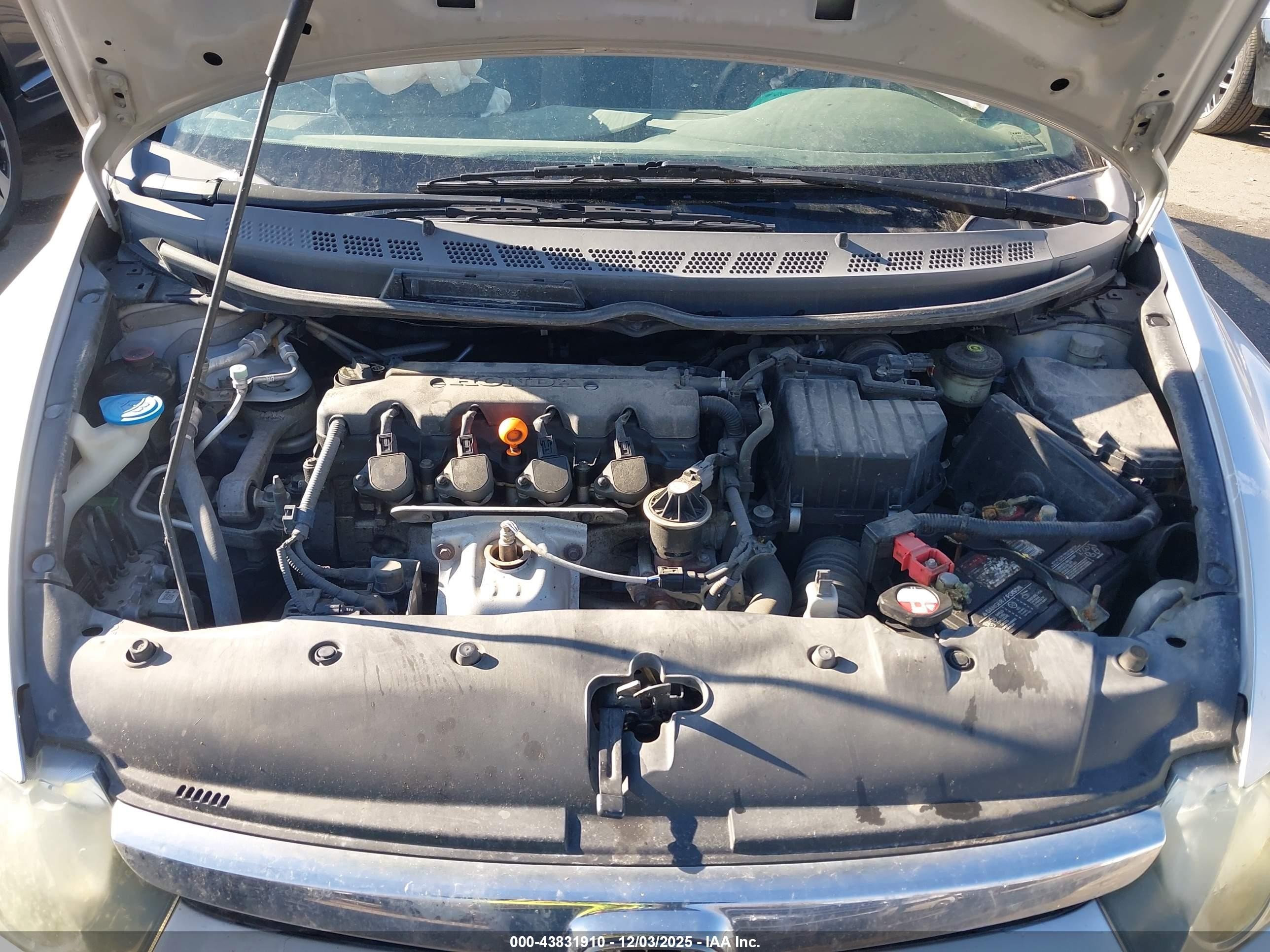 2008 Honda Civic Lx Silver vin: 1HGFA15578L063674