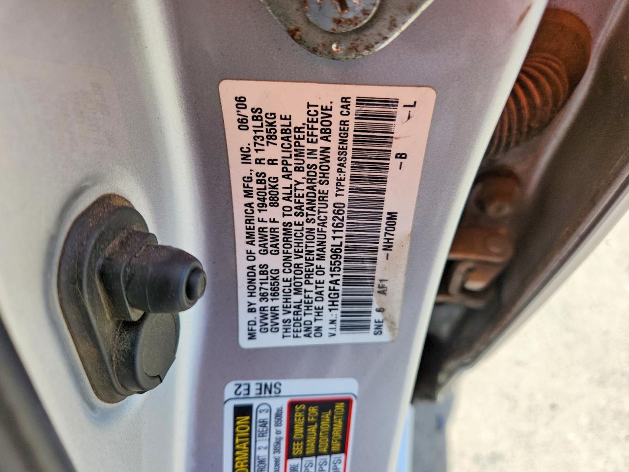 2006 Honda Civic Lx Серебряный vin: 1HGFA15596L116260