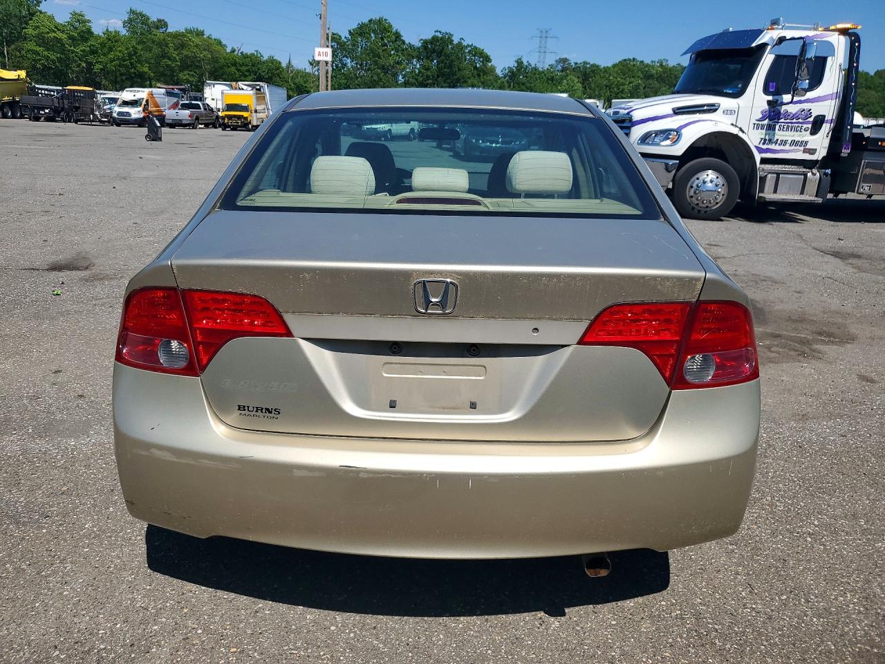 2008 Honda Civic Tan vin: 1HGFA15598L088415