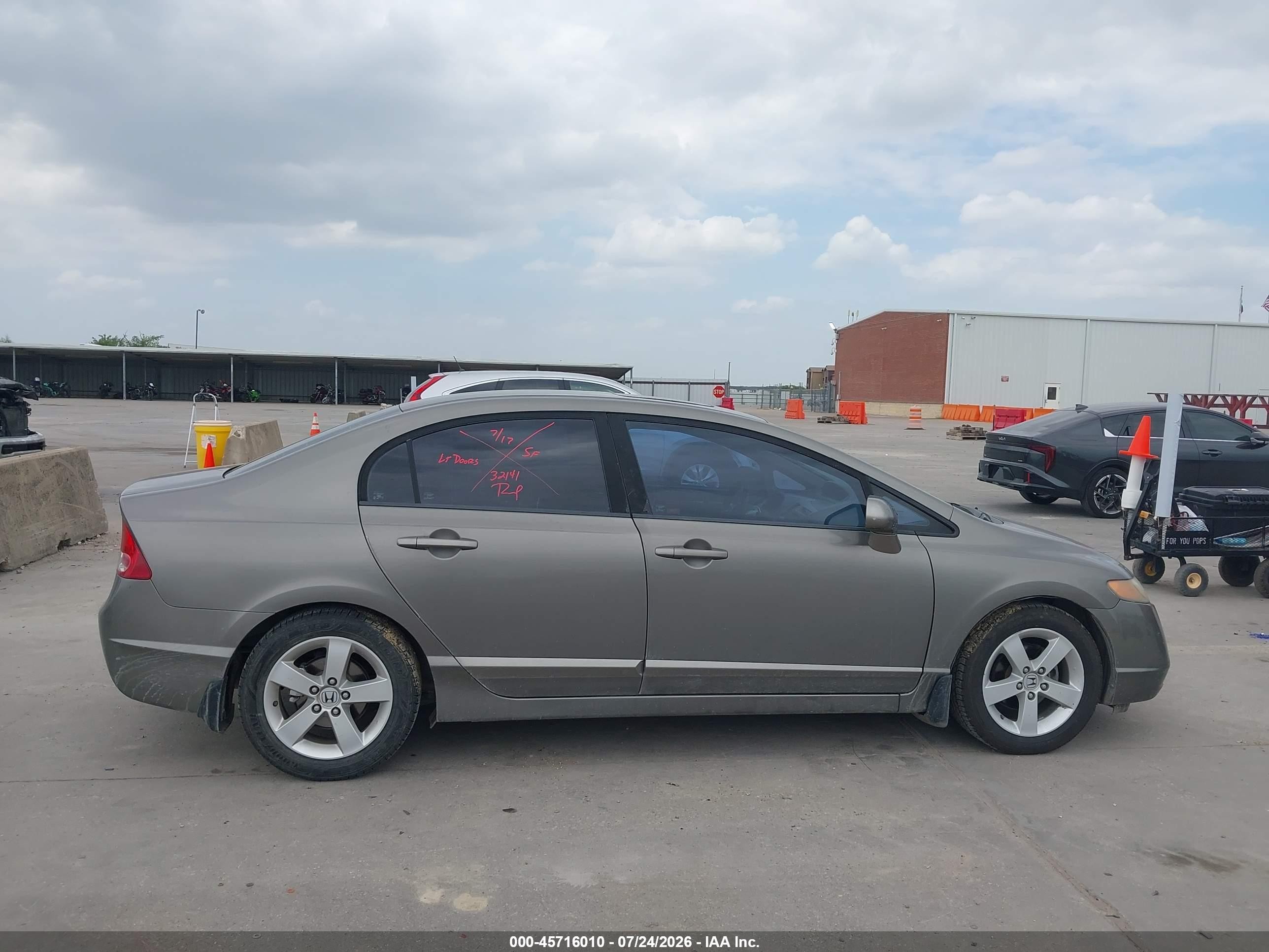 2008 Honda Civic Ex Коричневый vin: 1HGFA15888L049356