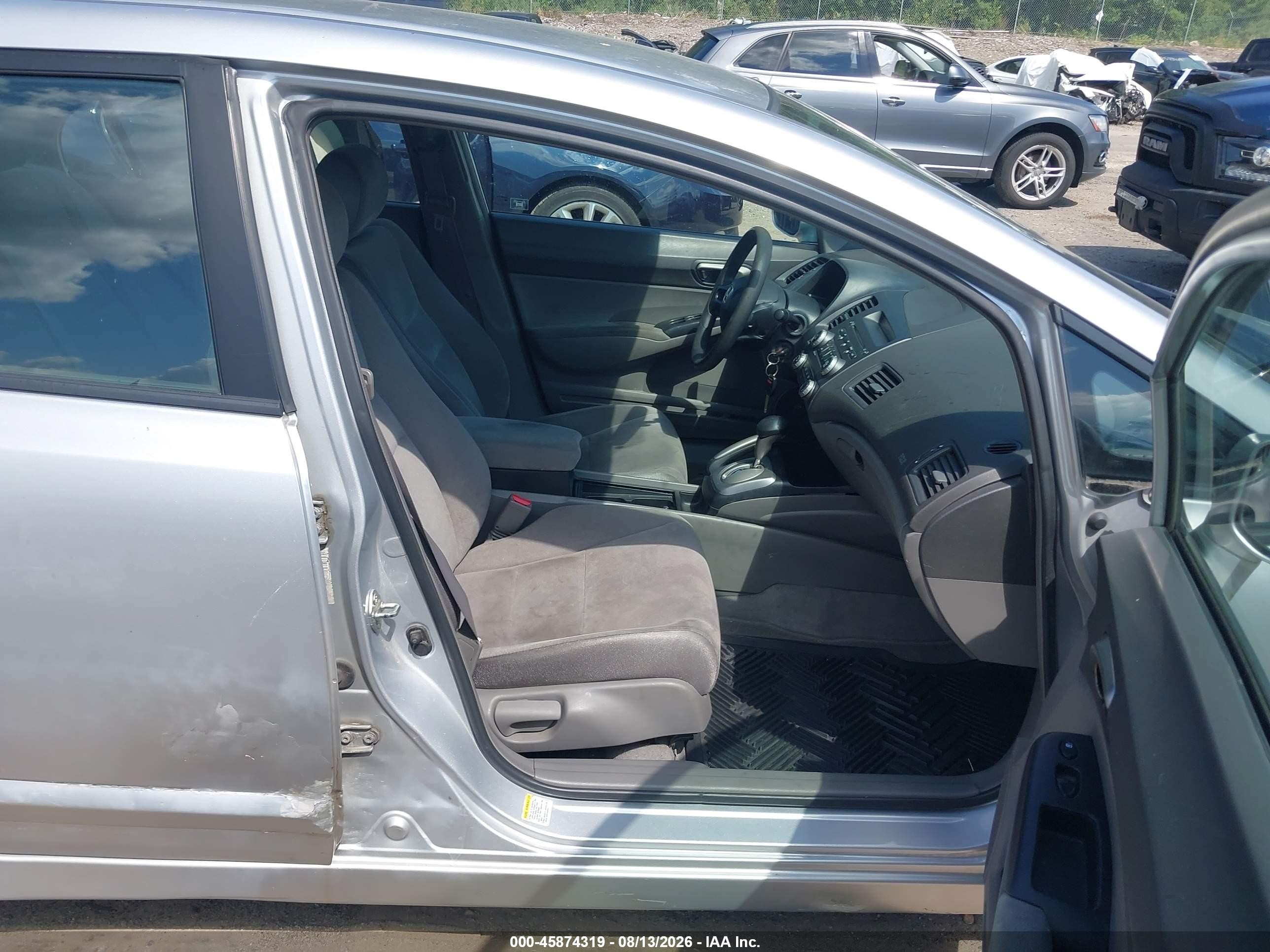 2007 Honda Civic Lx Silver vin: 1HGFA16507L061861