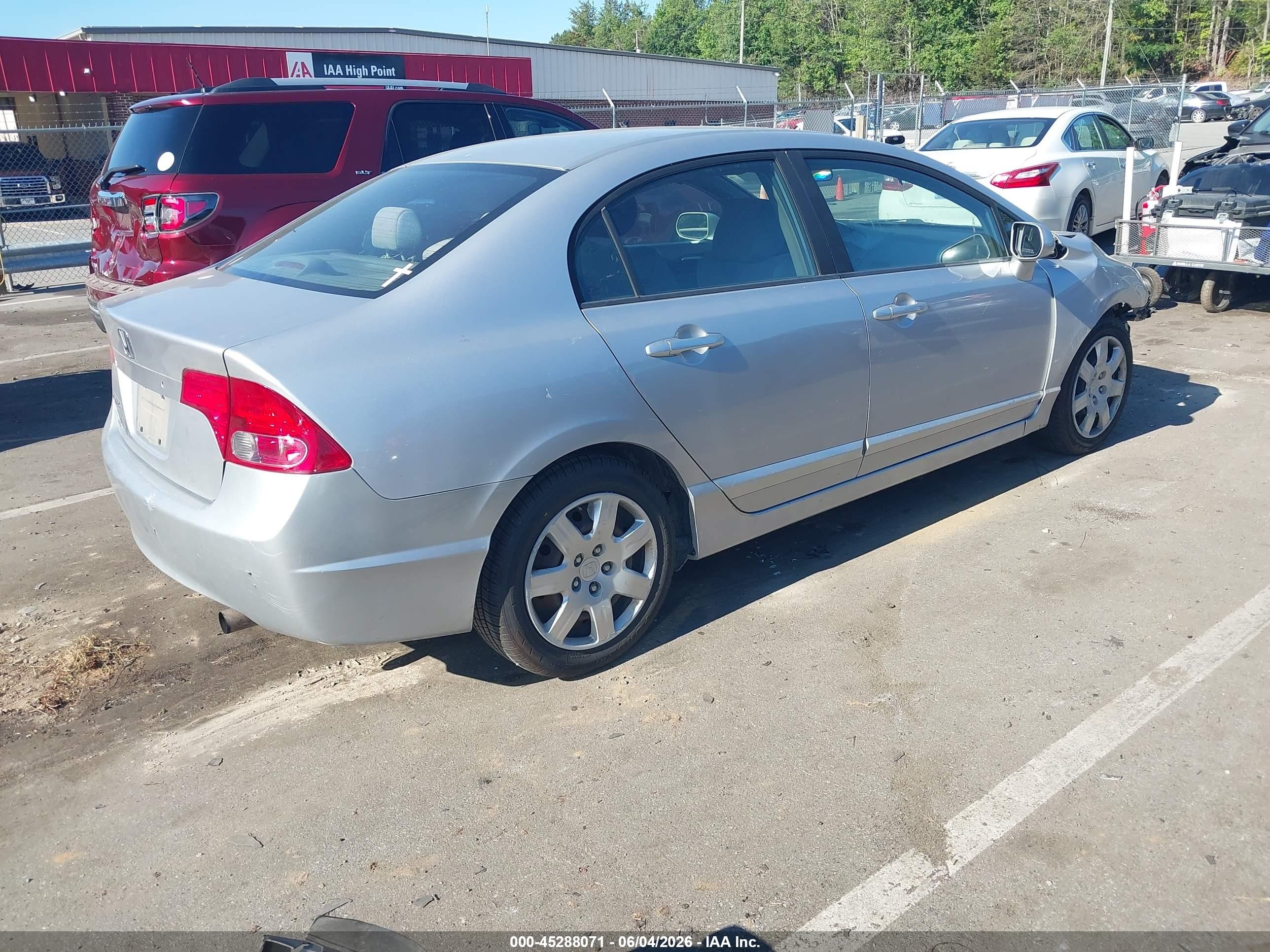 2008 Honda Civic Lx Silver vin: 1HGFA16508L033561