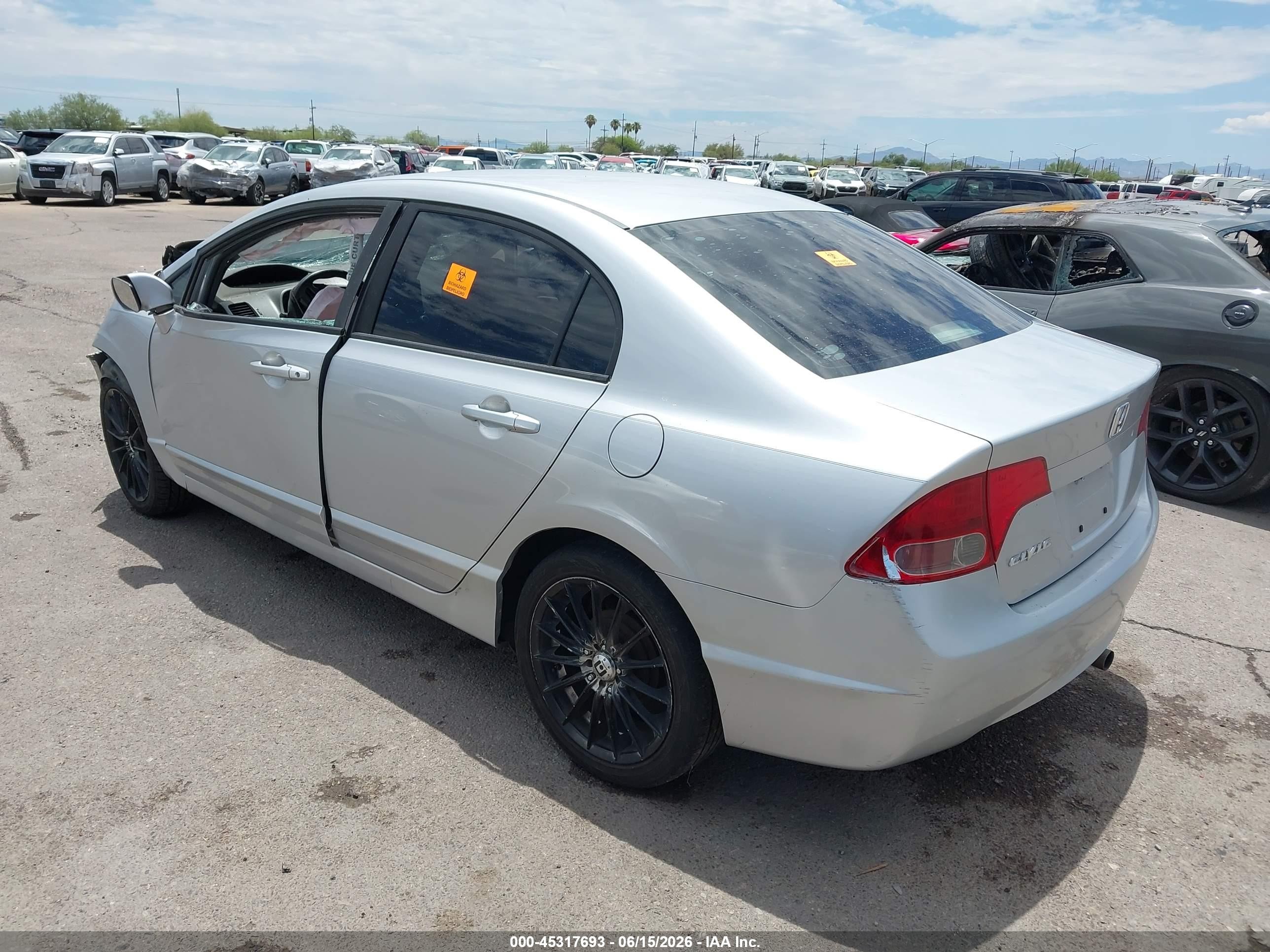 2008 Honda Civic Lx Silver vin: 1HGFA16508L076555