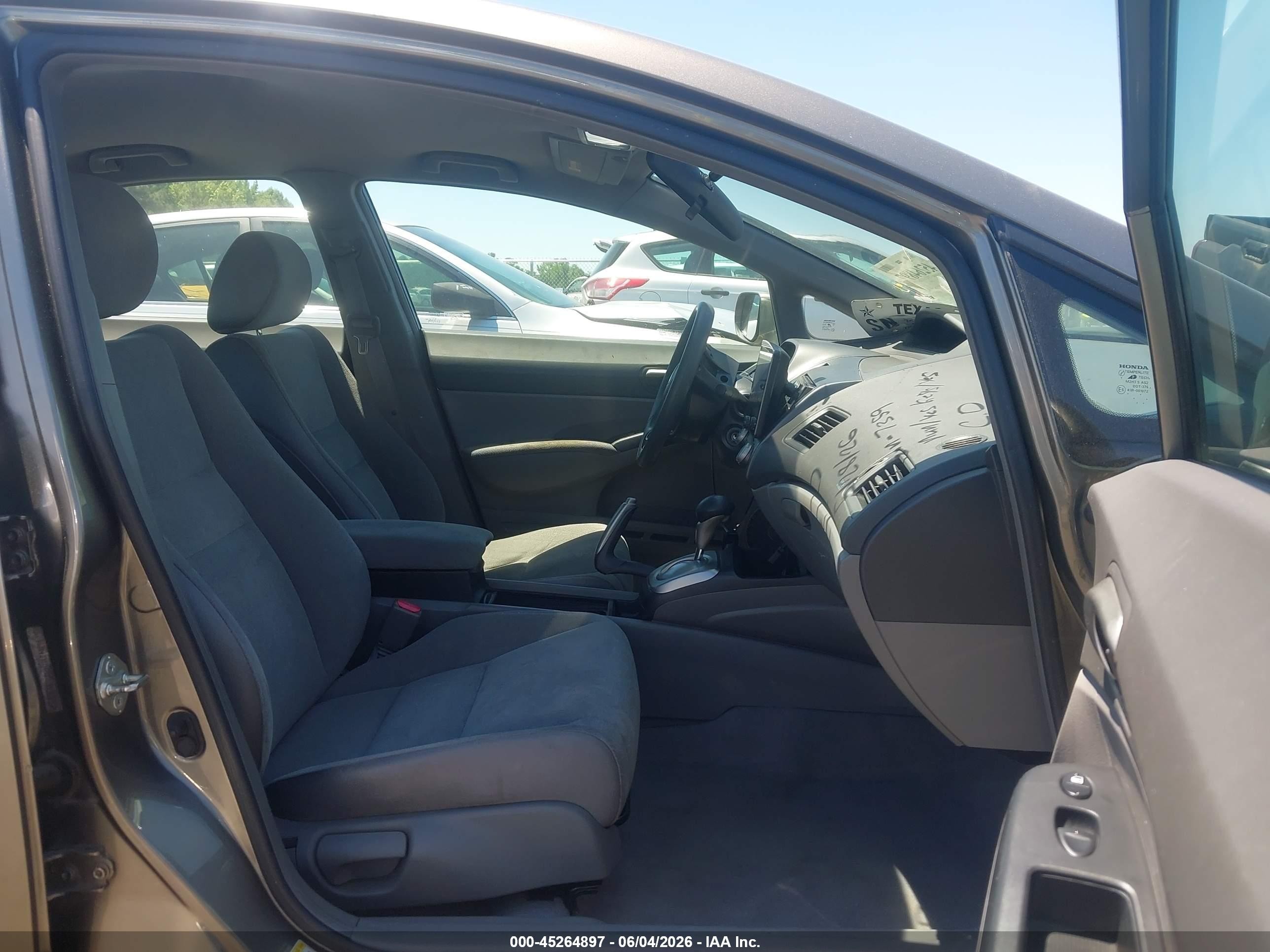 2006 Honda Civic Lx Champagne vin: 1HGFA16516L027359