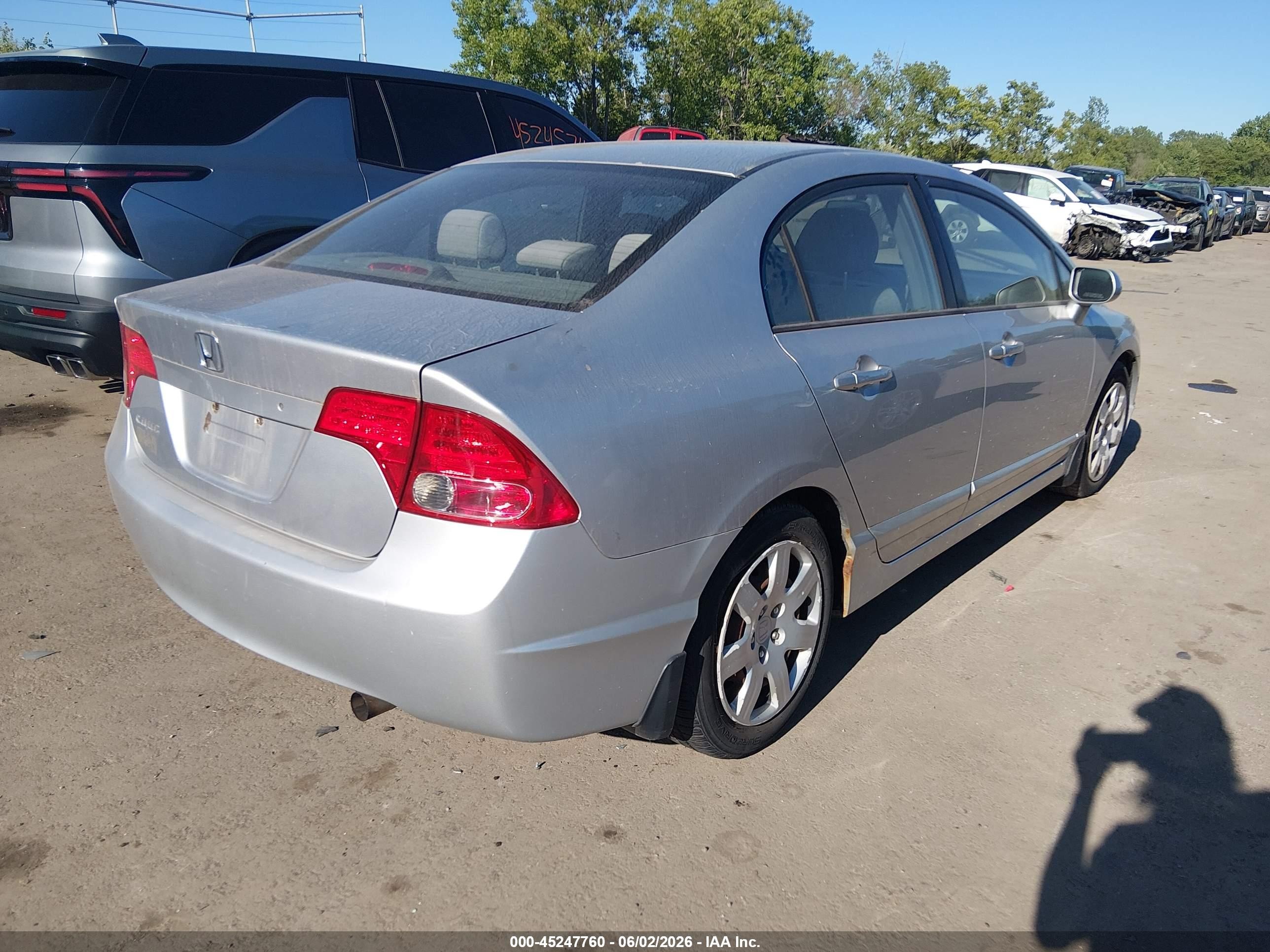 2007 Honda Civic Lx Silver vin: 1HGFA16517L020185